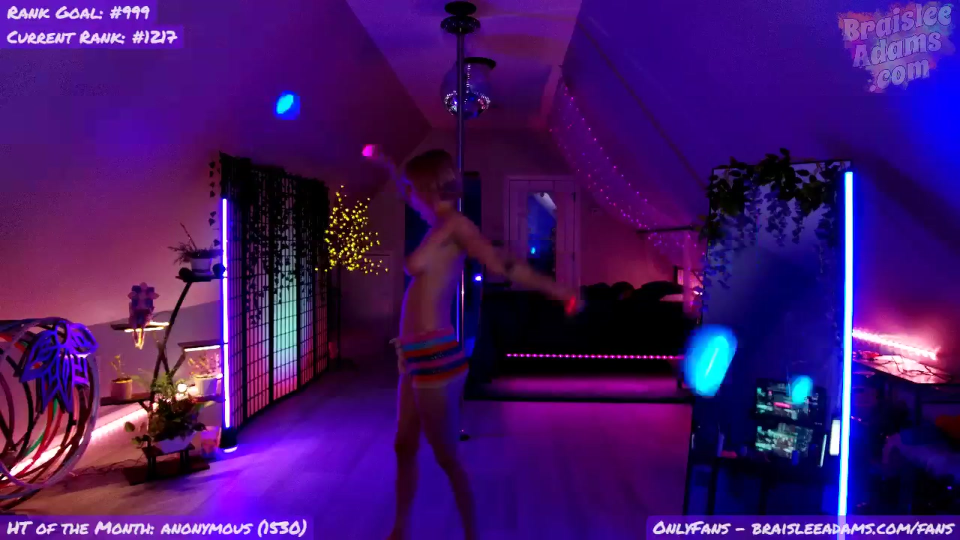 Gallery image thumbnail from BraisleeAdams's myfreecams stream on, 06/18/2025, 05:16 image 13 of 20