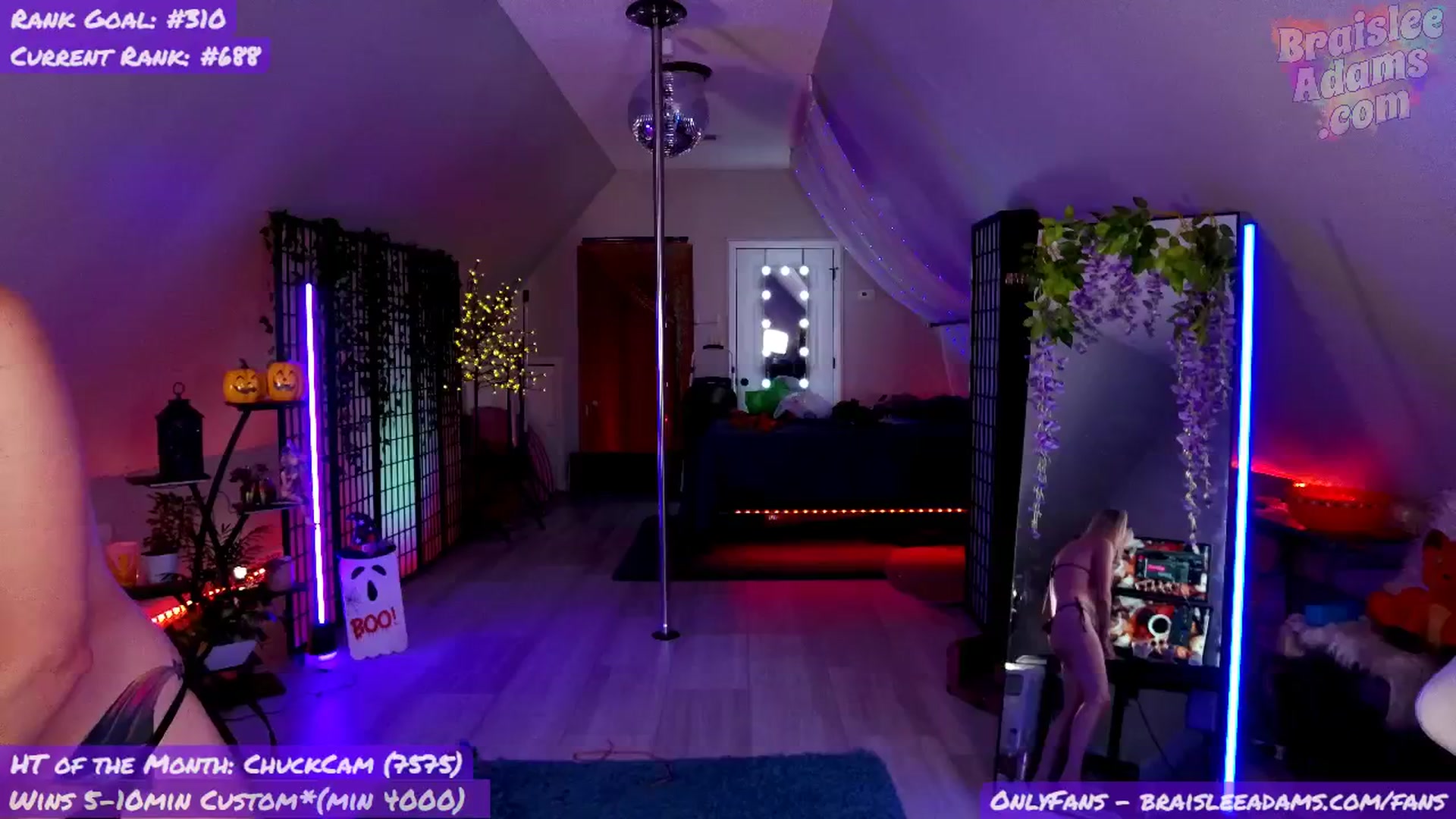 Gallery image thumbnail from BraisleeAdams's myfreecams stream on, 10/24/2025, 22:32 image 12 of 20