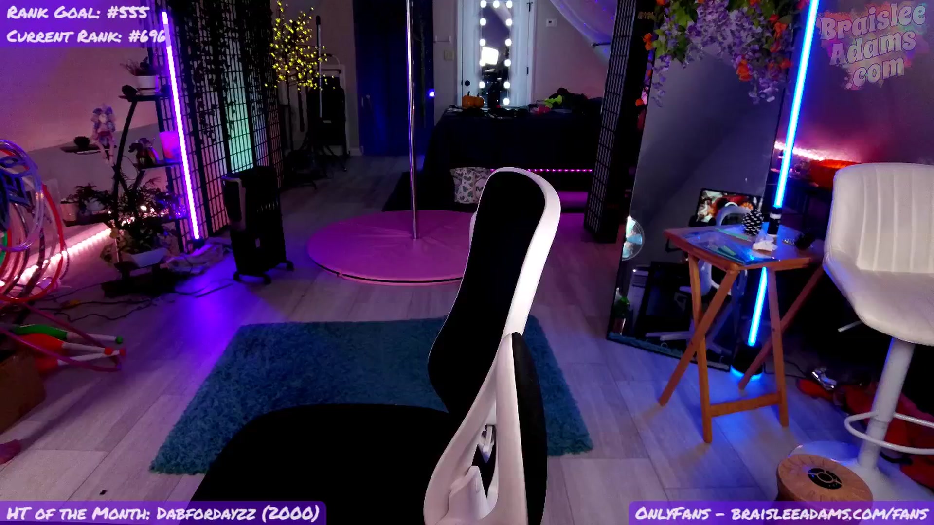 Gallery image thumbnail from BraisleeAdams's myfreecams stream on, 11/24/2025, 24:28 image 4 of 20