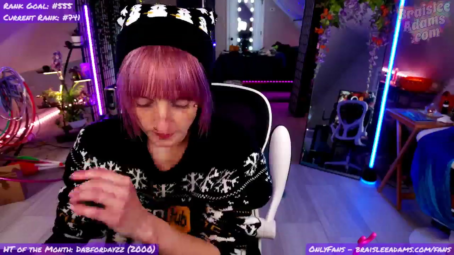 Gallery image thumbnail from BraisleeAdams's myfreecams stream on, 11/28/2025, 03:44 image 17 of 20
