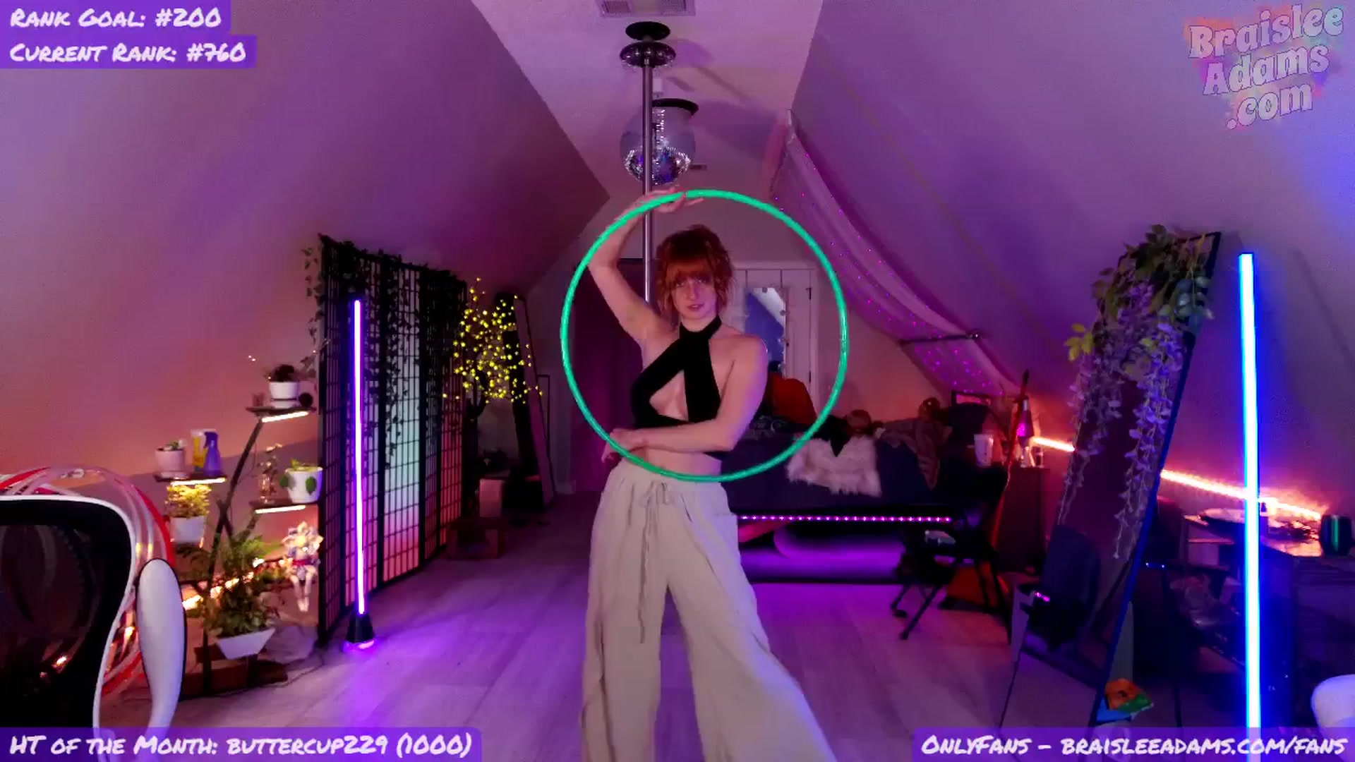 Gallery image thumbnail from BraisleeAdams's myfreecams stream on, 04/16/2026, 03:59 image 11 of 20