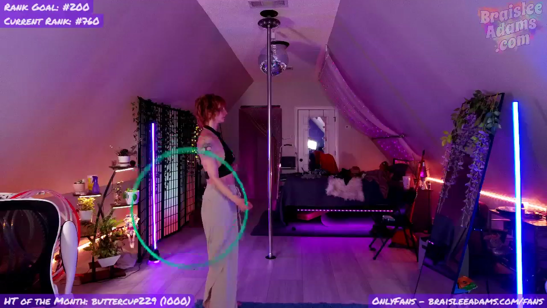 Gallery image thumbnail from BraisleeAdams's myfreecams stream on, 04/16/2026, 03:59 image 6 of 20