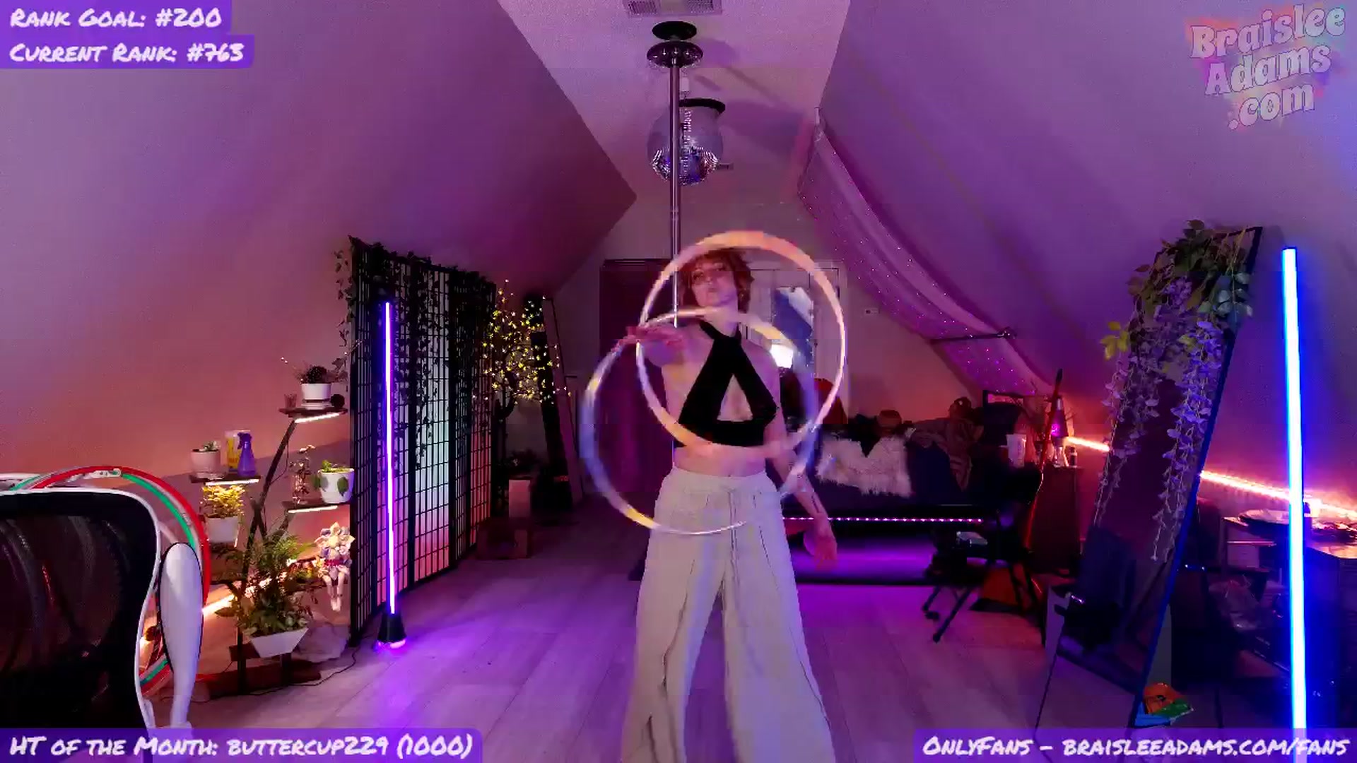 Gallery image thumbnail from BraisleeAdams's myfreecams stream on, 04/16/2026, 03:59 image 3 of 20
