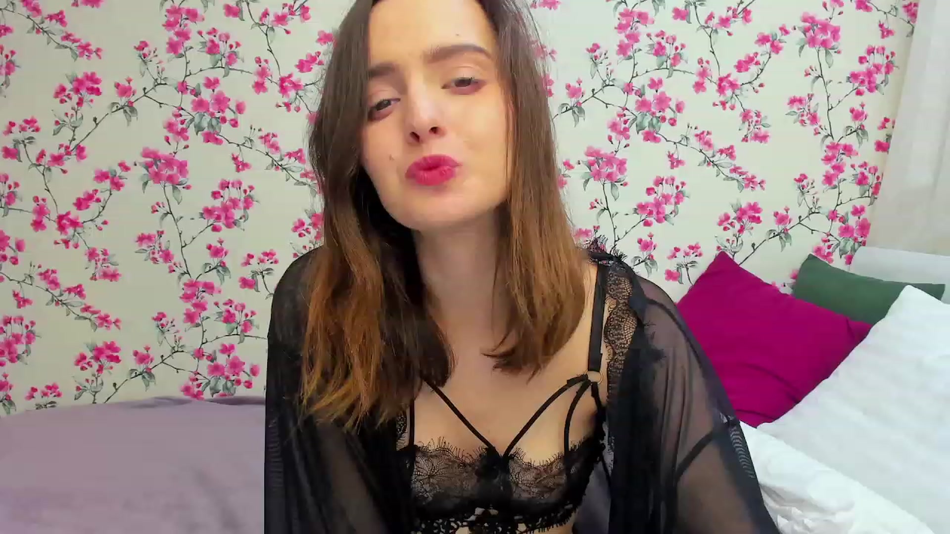 Gallery image thumbnail from Brandi19's myfreecams stream on, 09/30/2023, 13:50 image 2 of 20