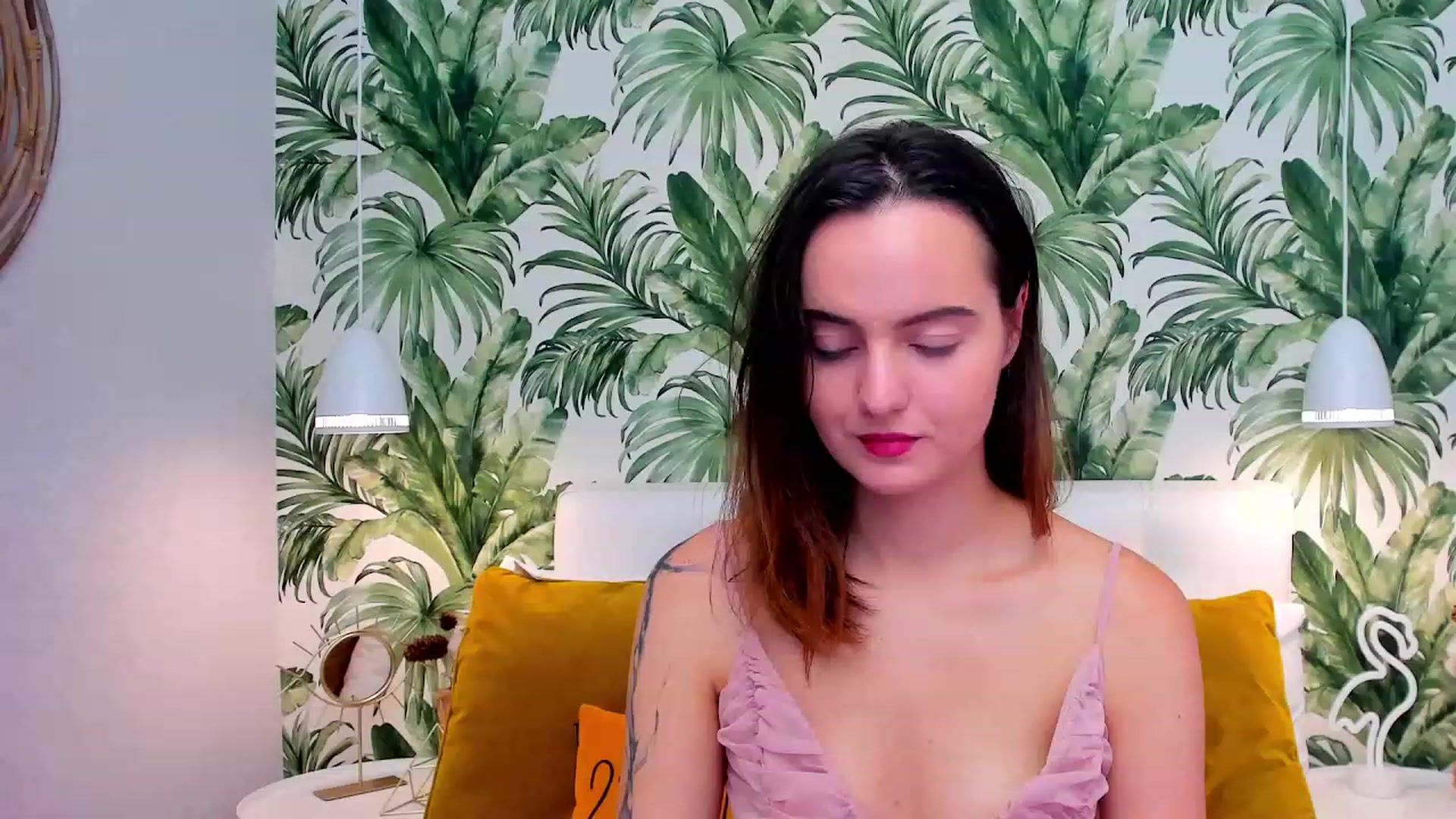 Gallery image thumbnail from Brandi19's myfreecams stream on, 10/06/2023, 10:03 image 15 of 20