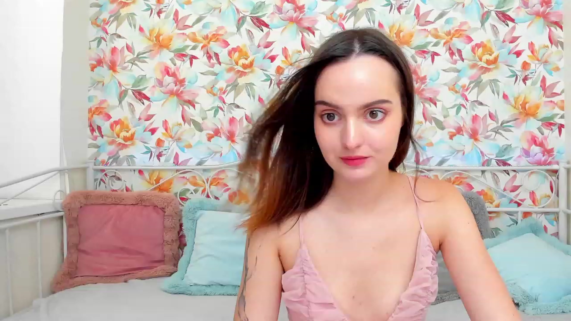 Gallery image thumbnail from BrandiKinz's myfreecams stream on, 09/16/2023, 09:27 image 6 of 20