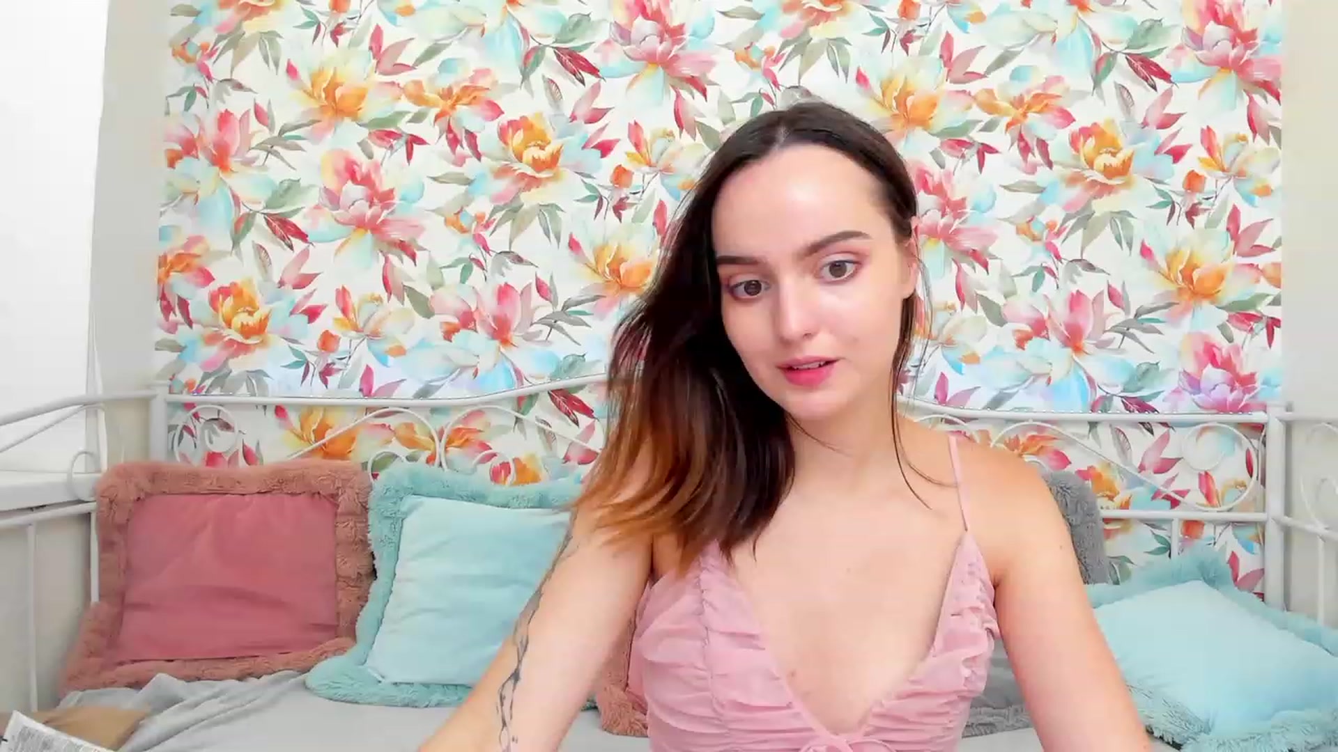 Gallery image thumbnail from BrandiKinz's myfreecams stream on, 09/16/2023, 10:48 image 15 of 20