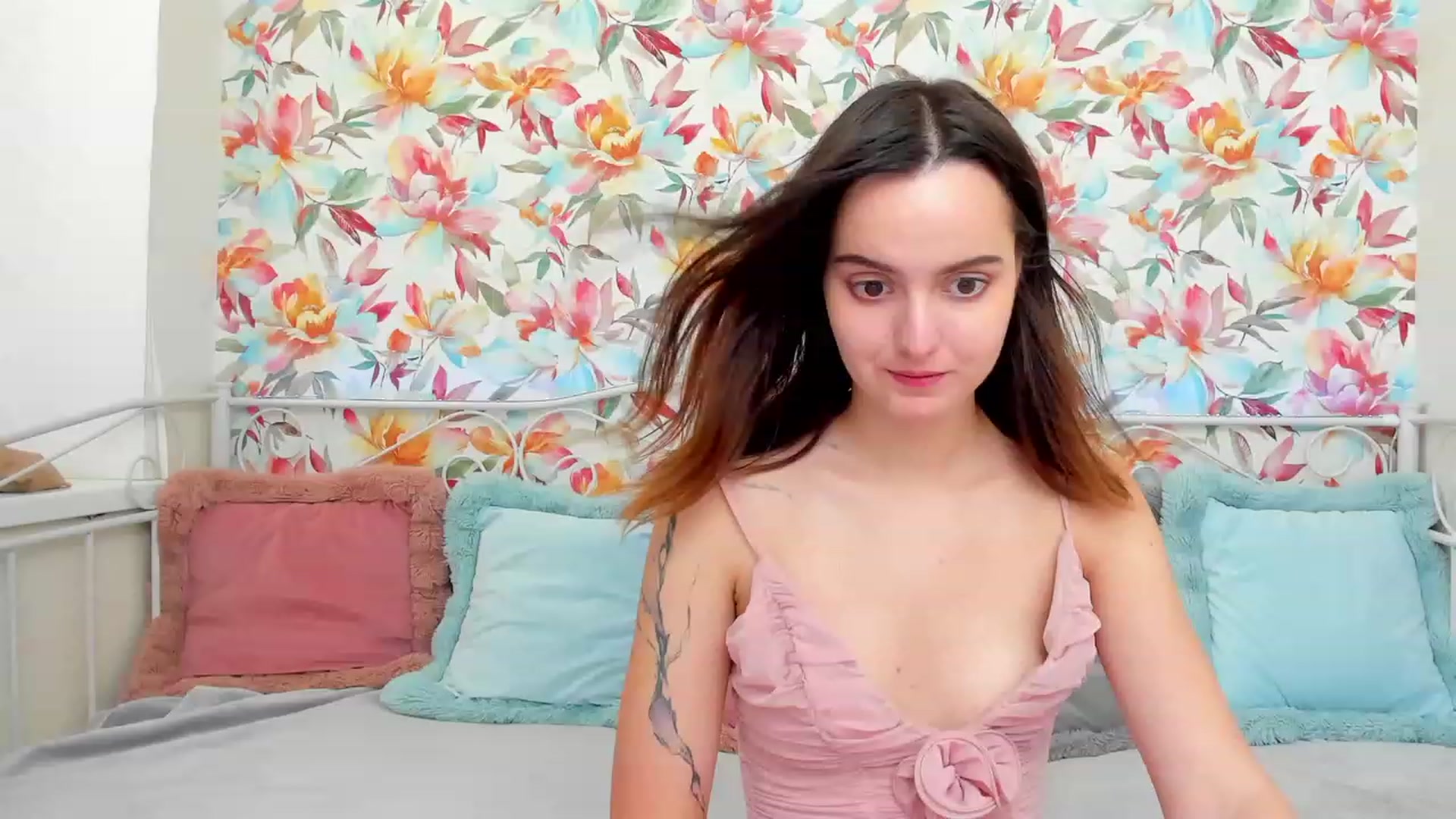 Gallery image thumbnail from BrandiKinz's myfreecams stream on, 09/16/2023, 11:32 image 4 of 20
