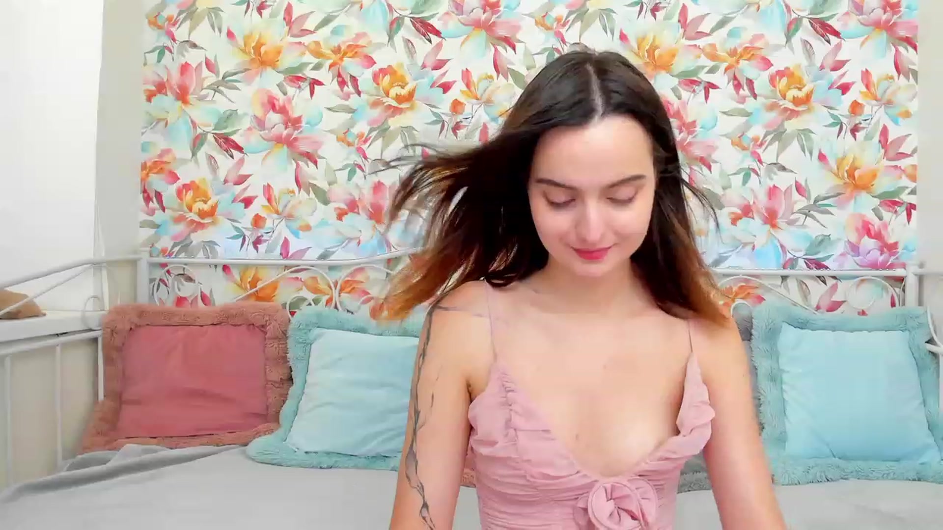 Gallery image thumbnail from BrandiKinz's myfreecams stream on, 09/16/2023, 11:32 image 6 of 20