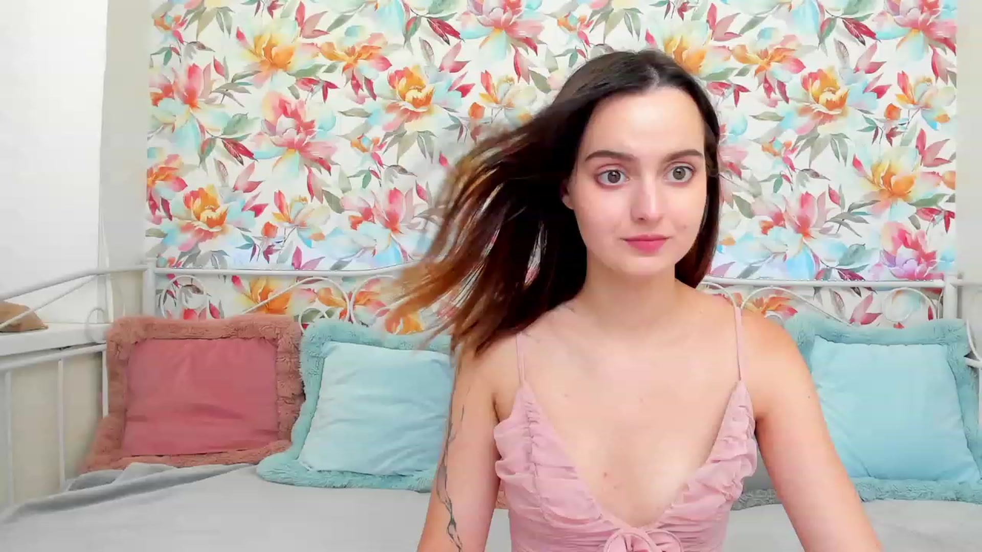Gallery image thumbnail from BrandiKinz's myfreecams stream on, 09/16/2023, 11:32 image 15 of 20