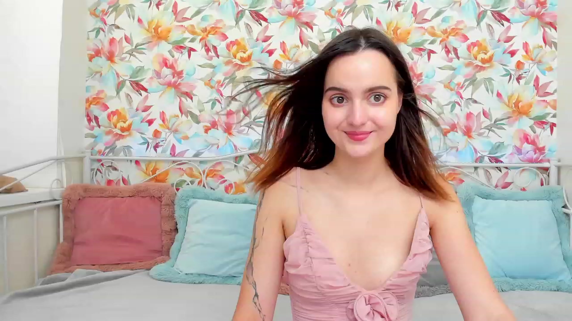 Gallery image thumbnail from BrandiKinz's myfreecams stream on, 09/16/2023, 11:32 image 9 of 20