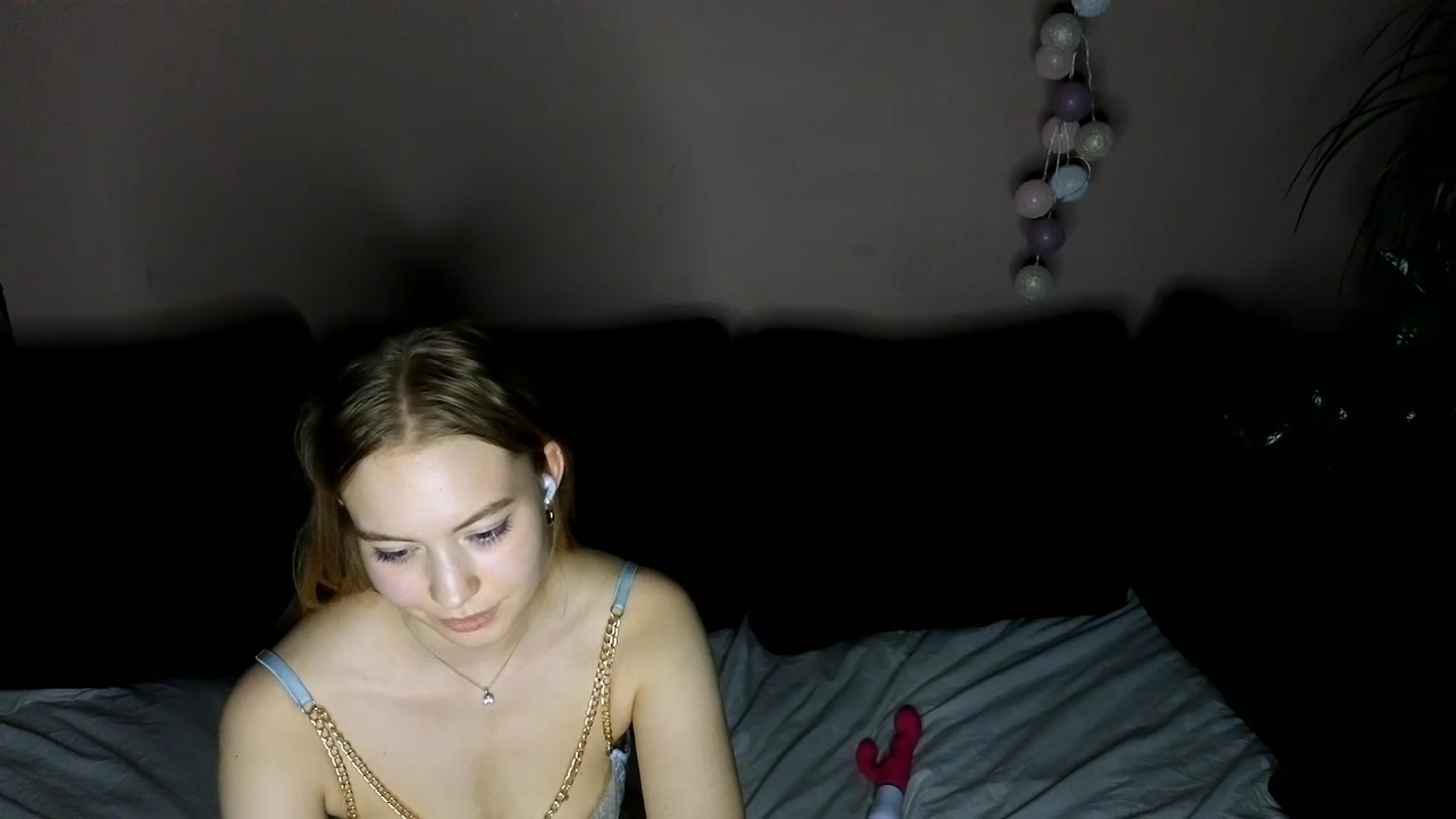 Gallery image thumbnail from BrandyHelga's myfreecams stream on, 08/20/2025, 20:28 image 7 of 20