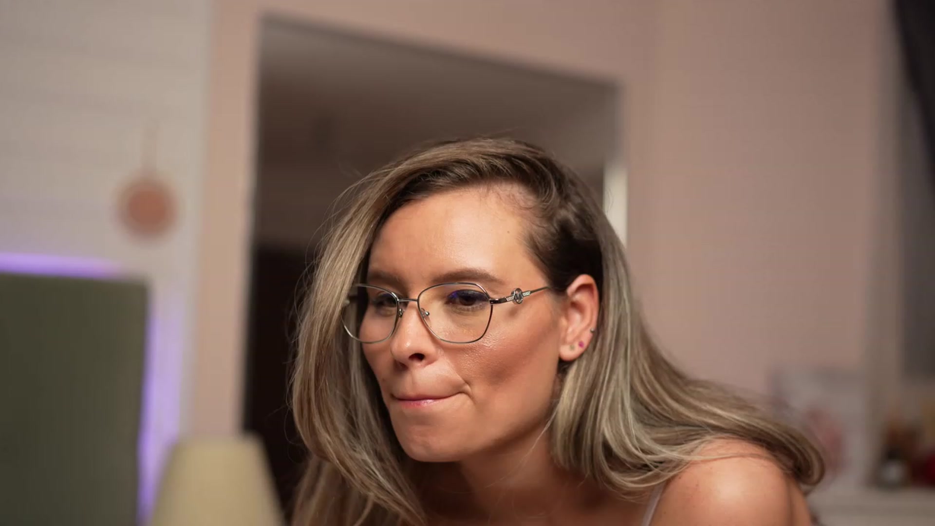 Gallery image thumbnail from BrandyWhite's myfreecams stream on, 08/23/2023, 07:00 image 12 of 20