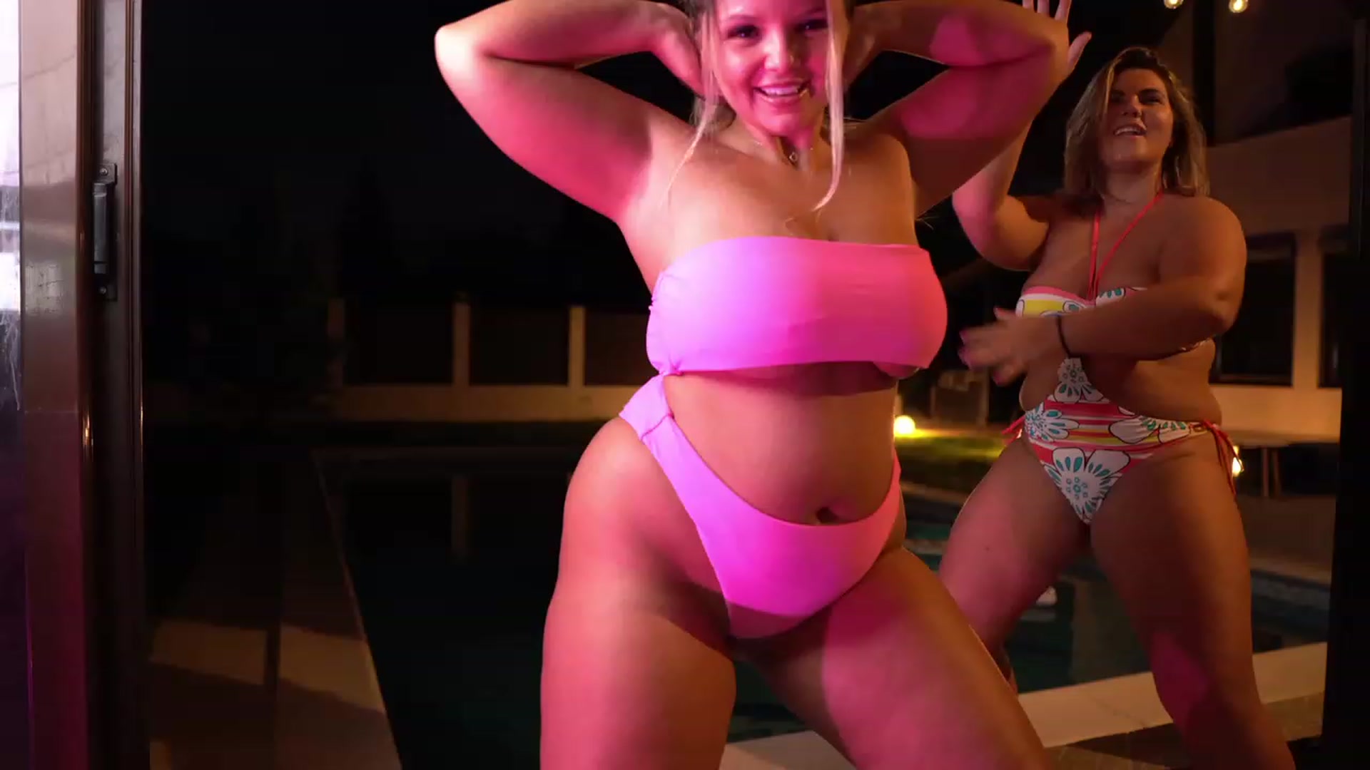 Gallery image thumbnail from BrandyWhite's myfreecams stream on, 09/02/2023, 19:04 image 7 of 20