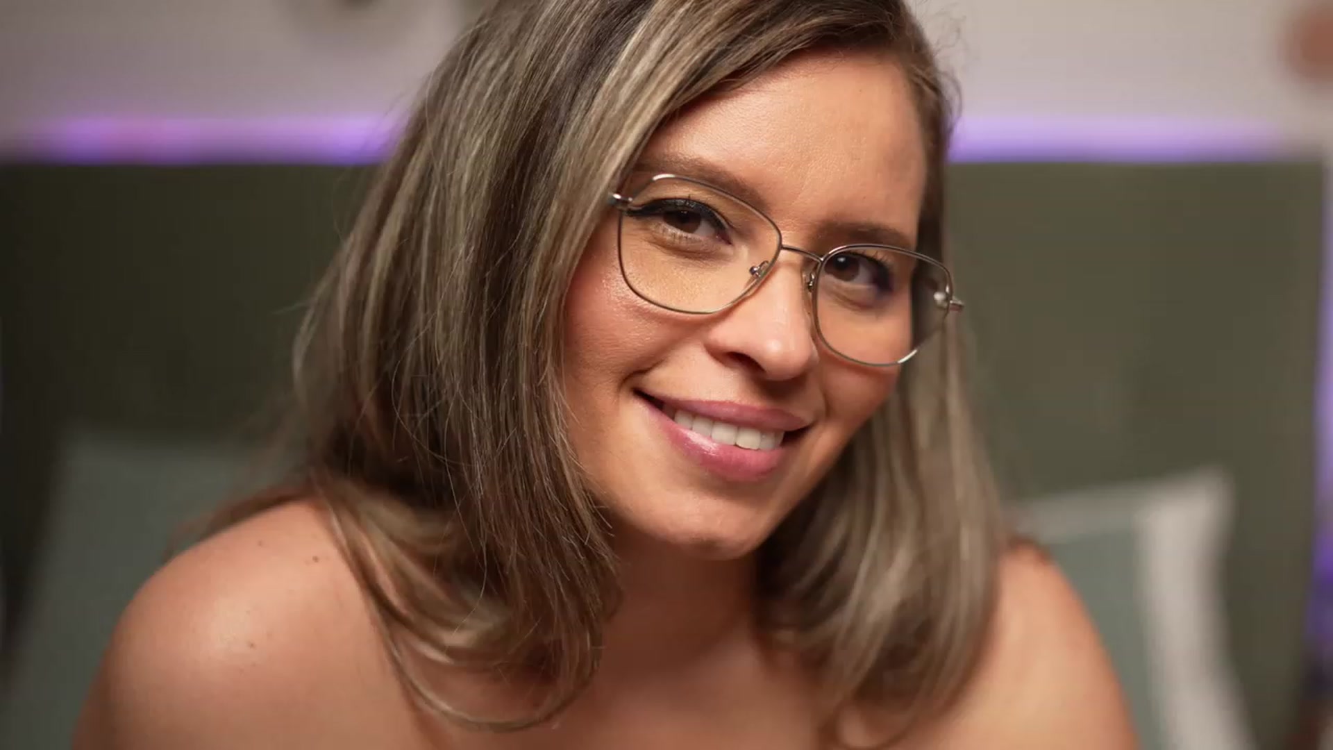 Gallery image thumbnail from BrandyWhite's myfreecams stream on, 09/17/2023, 10:28 image 7 of 20