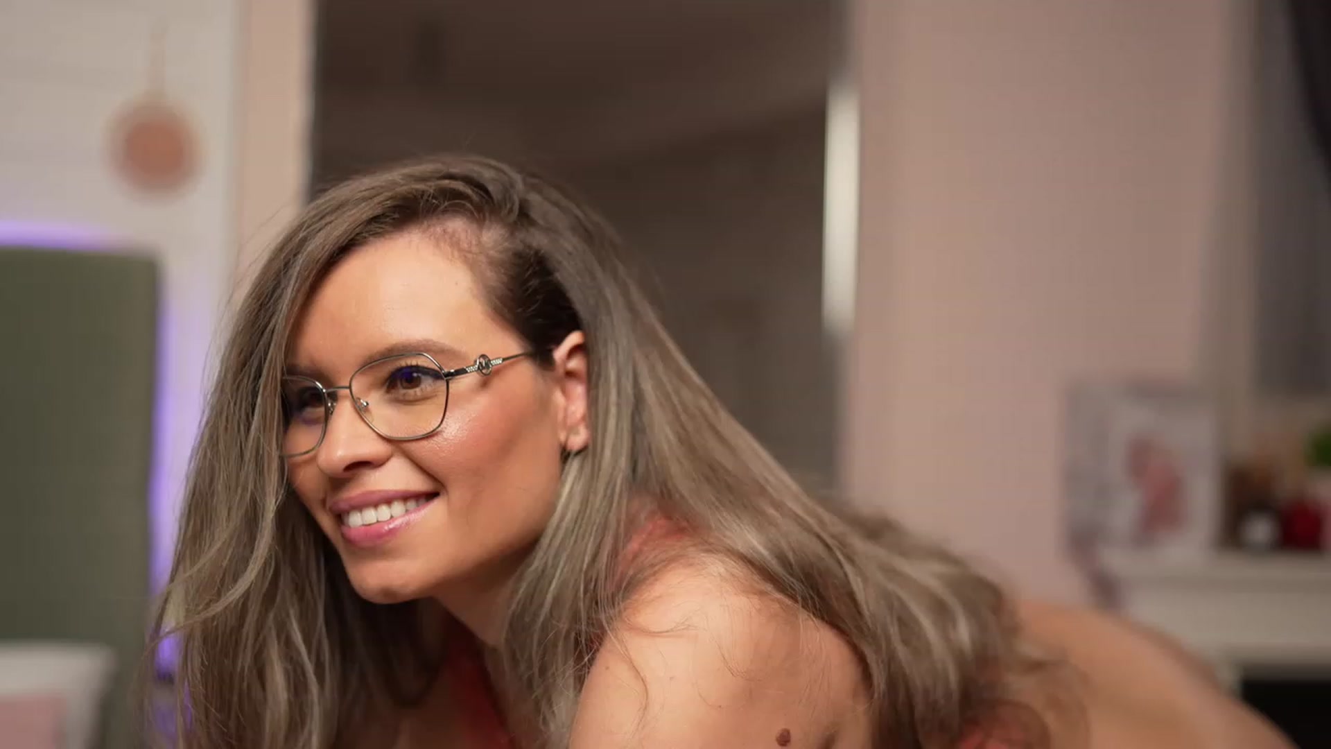 Gallery image thumbnail from BrandyWhite's myfreecams stream on, 09/25/2023, 07:14 image 1 of 20