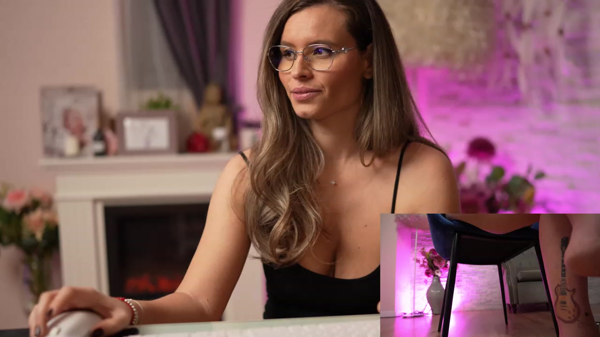 Gallery image thumbnail from BrandyWhite's myfreecams stream on, 12/10/2023, 11:14 image 19 of 20
