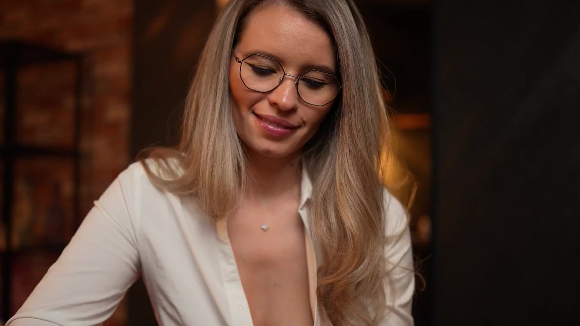Gallery image thumbnail from BrandyWhite's myfreecams stream on, 05/14/2024, 05:53 image 3 of 20