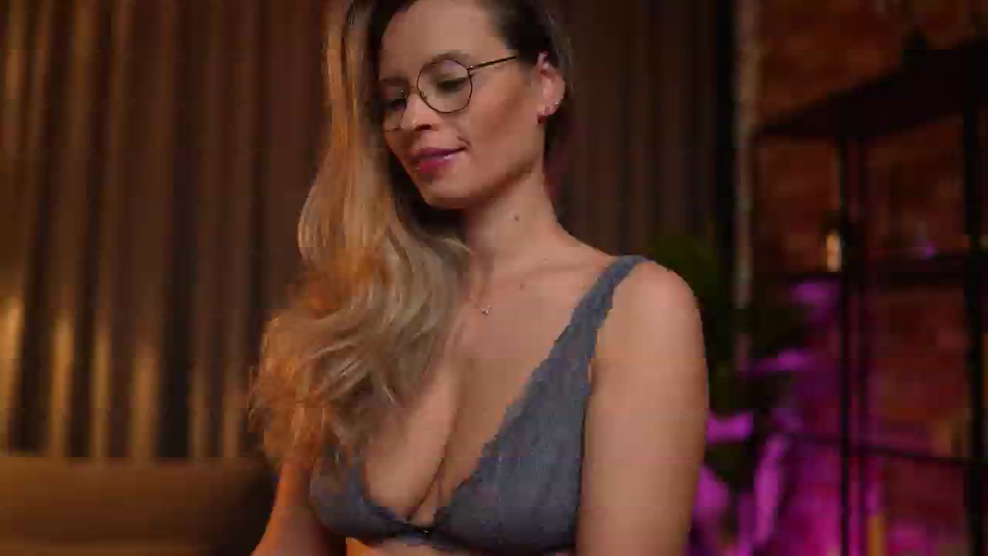 Gallery image thumbnail from BrandyWhite's myfreecams stream on, 07/10/2024, 05:57 image 3 of 20