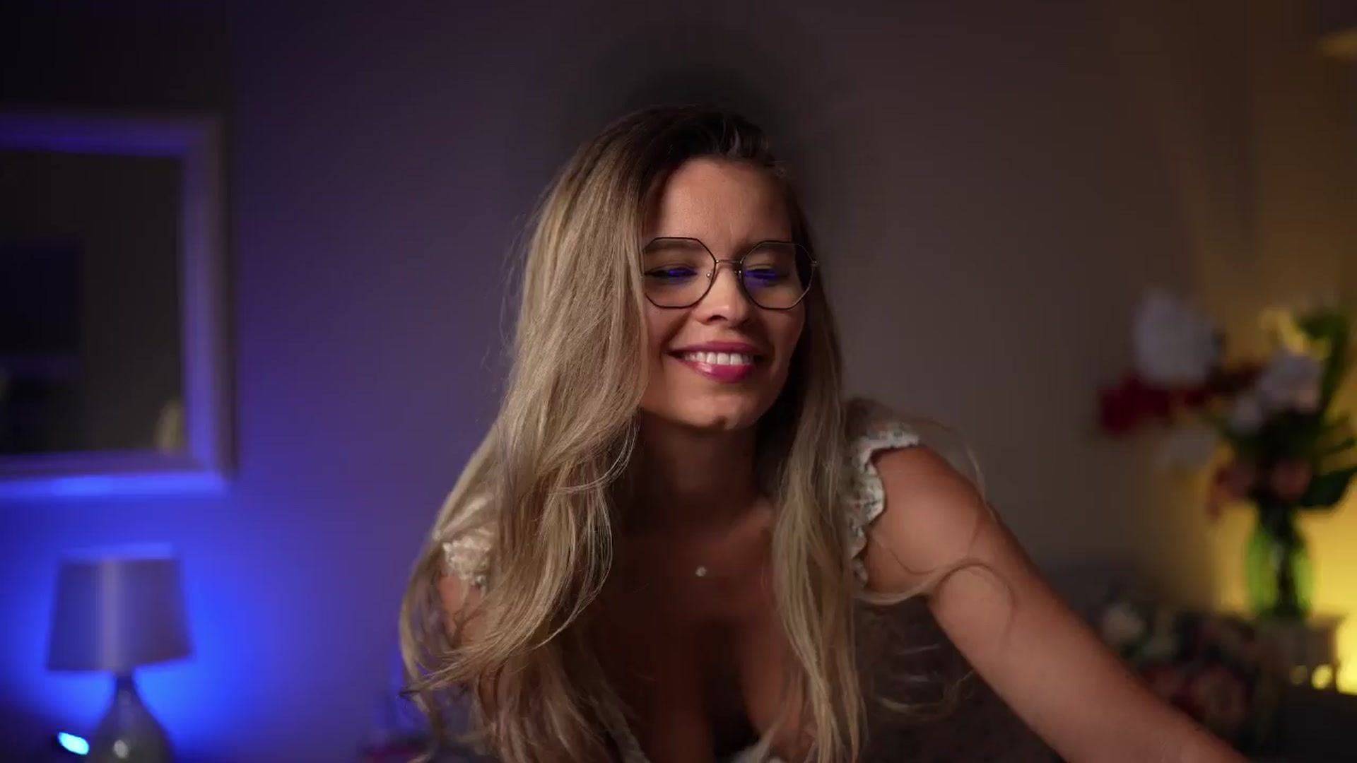 Gallery image thumbnail from BrandyWhite's myfreecams stream on, 08/19/2024, 04:56 image 2 of 20