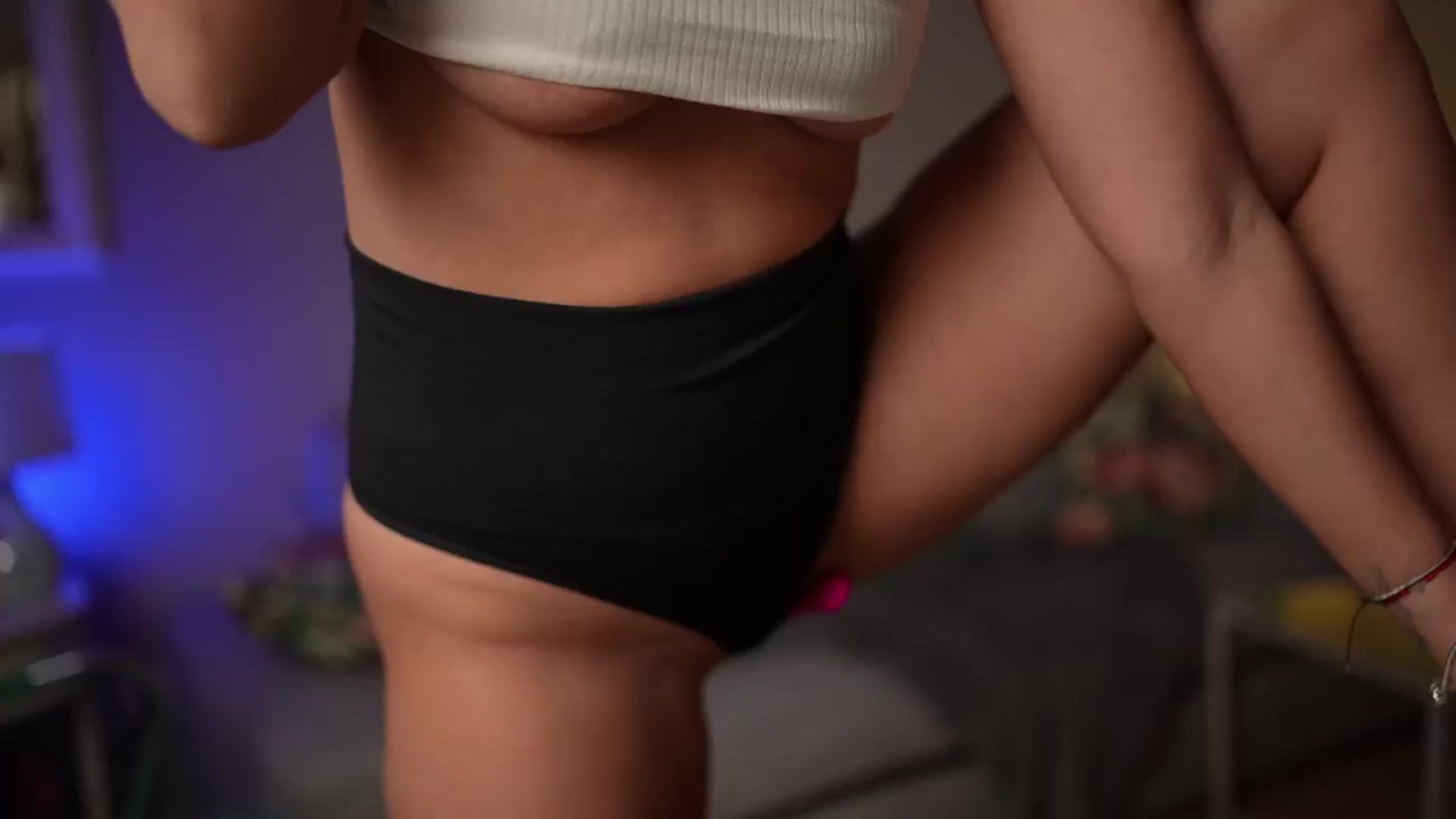 Gallery image thumbnail from BrandyWhite's myfreecams stream on, 08/23/2024, 06:09 image 3 of 20