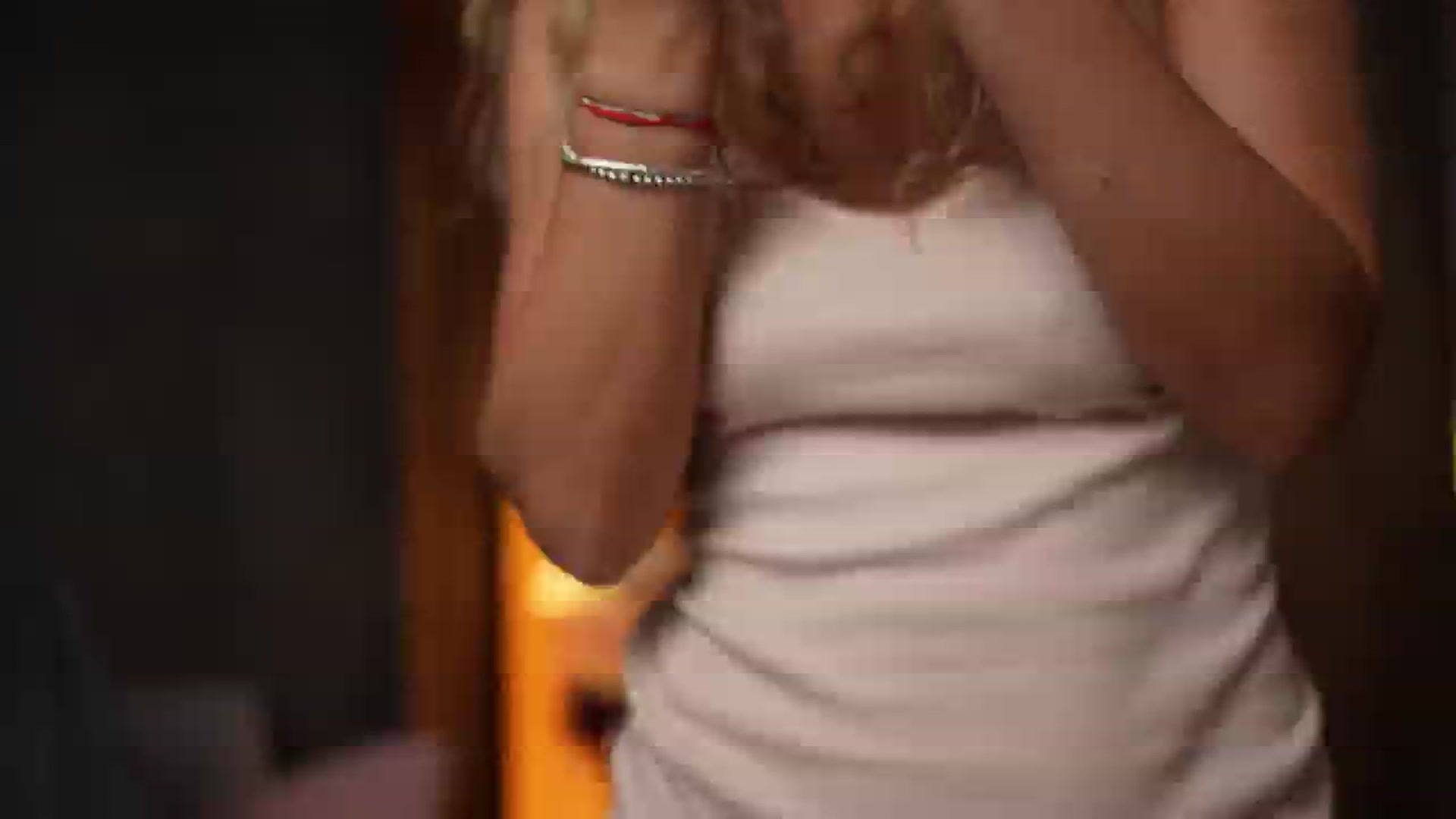Gallery image thumbnail from BrandyWhite's myfreecams stream on, 09/27/2024, 10:06 image 1 of 20
