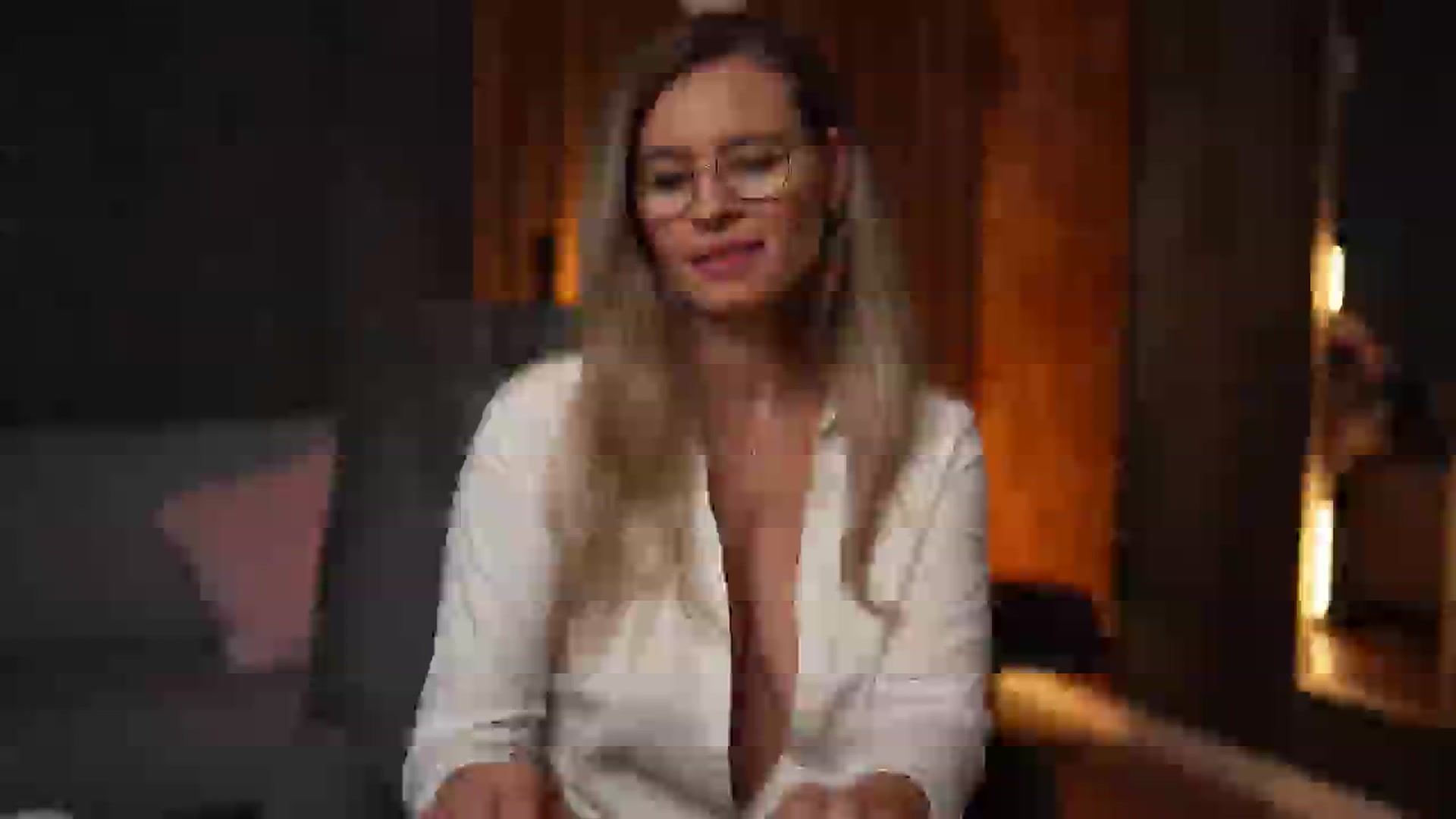 Gallery image thumbnail from BrandyWhite's myfreecams stream on, 09/29/2024, 06:01 image 17 of 20