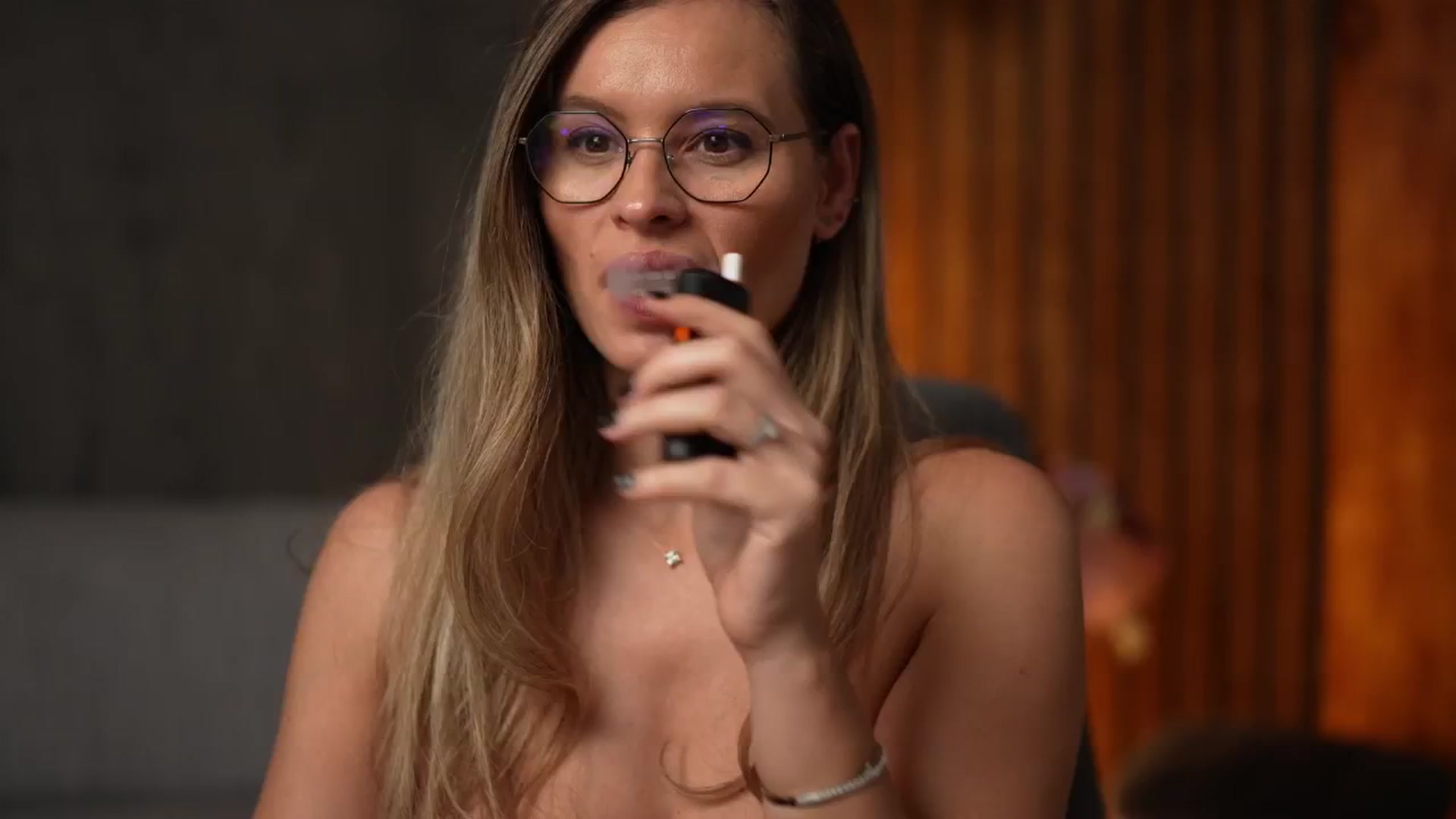 Gallery image thumbnail from BrandyWhite's myfreecams stream on, 11/05/2024, 07:50 image 8 of 20