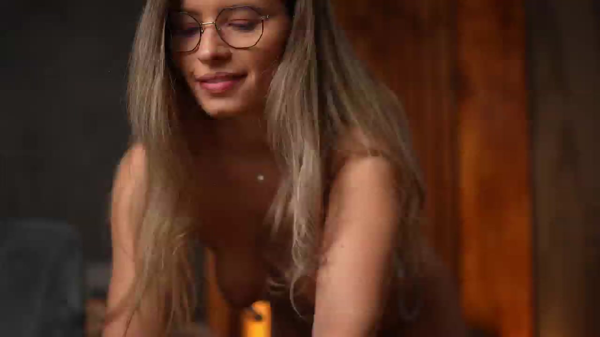 Gallery image thumbnail from BrandyWhite's myfreecams stream on, 11/20/2024, 05:33 image 10 of 20