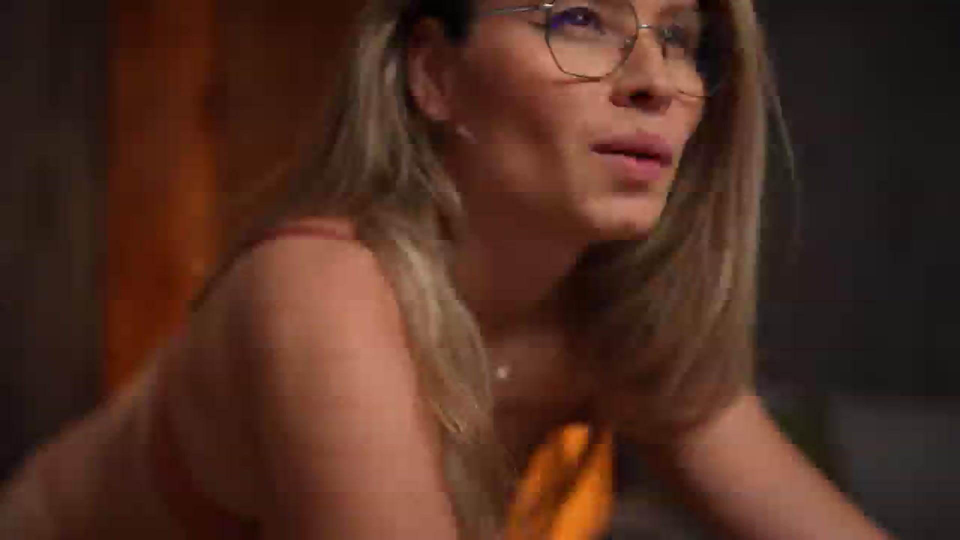 Gallery image thumbnail from BrandyWhite's myfreecams stream on, 02/10/2025, 10:43 image 9 of 20