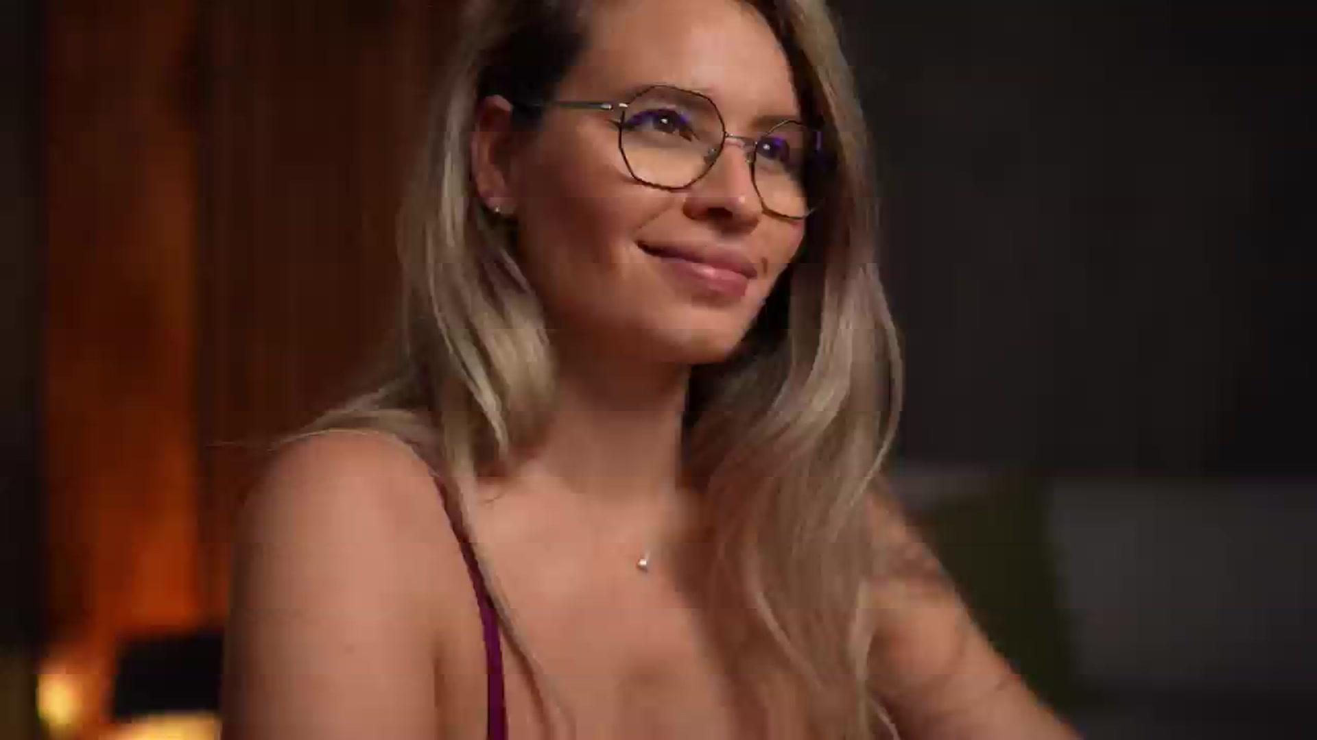 Gallery image thumbnail from BrandyWhite's myfreecams stream on, 03/02/2025, 12:07 image 8 of 20