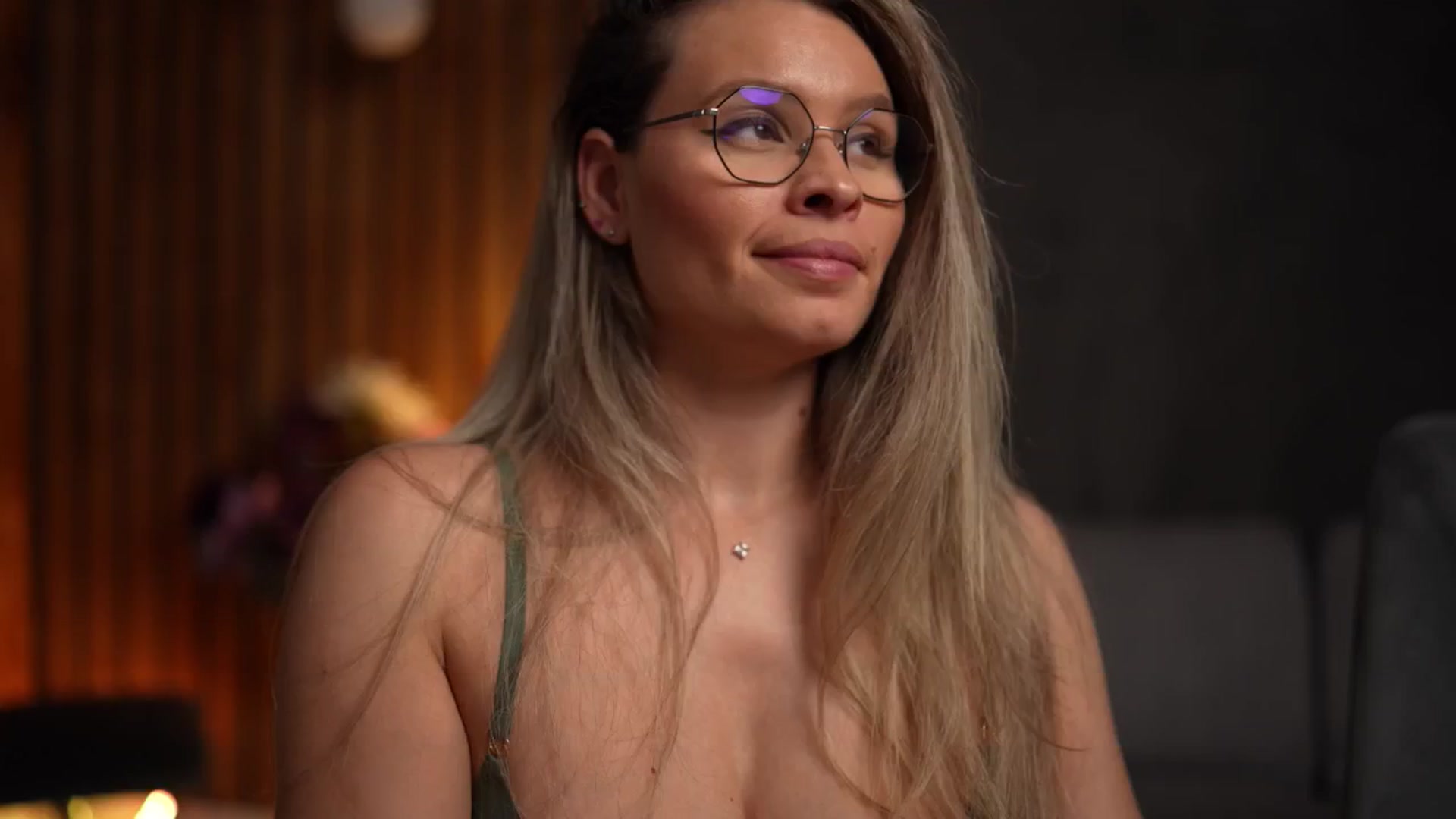 Gallery image thumbnail from BrandyWhite's myfreecams stream on, 03/17/2025, 06:52 image 20 of 20