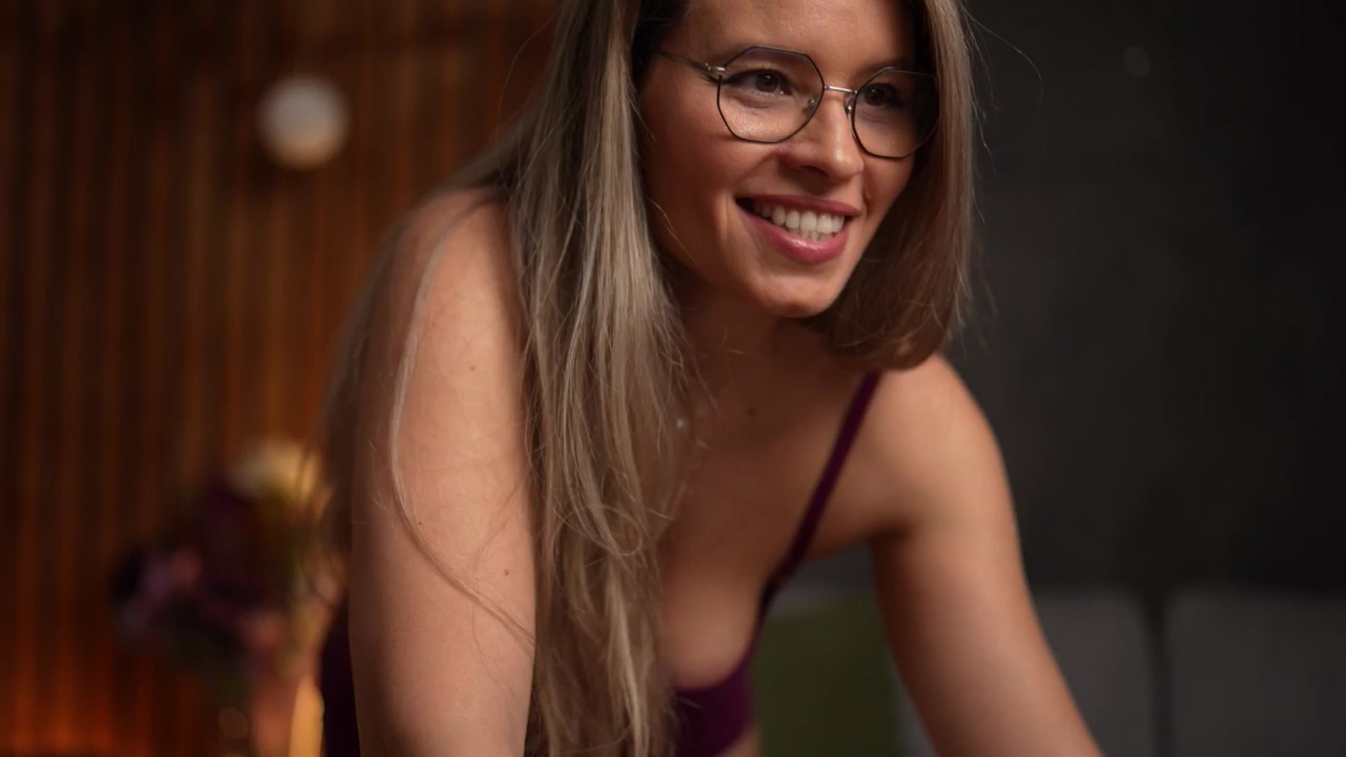Gallery image thumbnail from BrandyWhite's myfreecams stream on, 03/23/2025, 05:42 image 10 of 20
