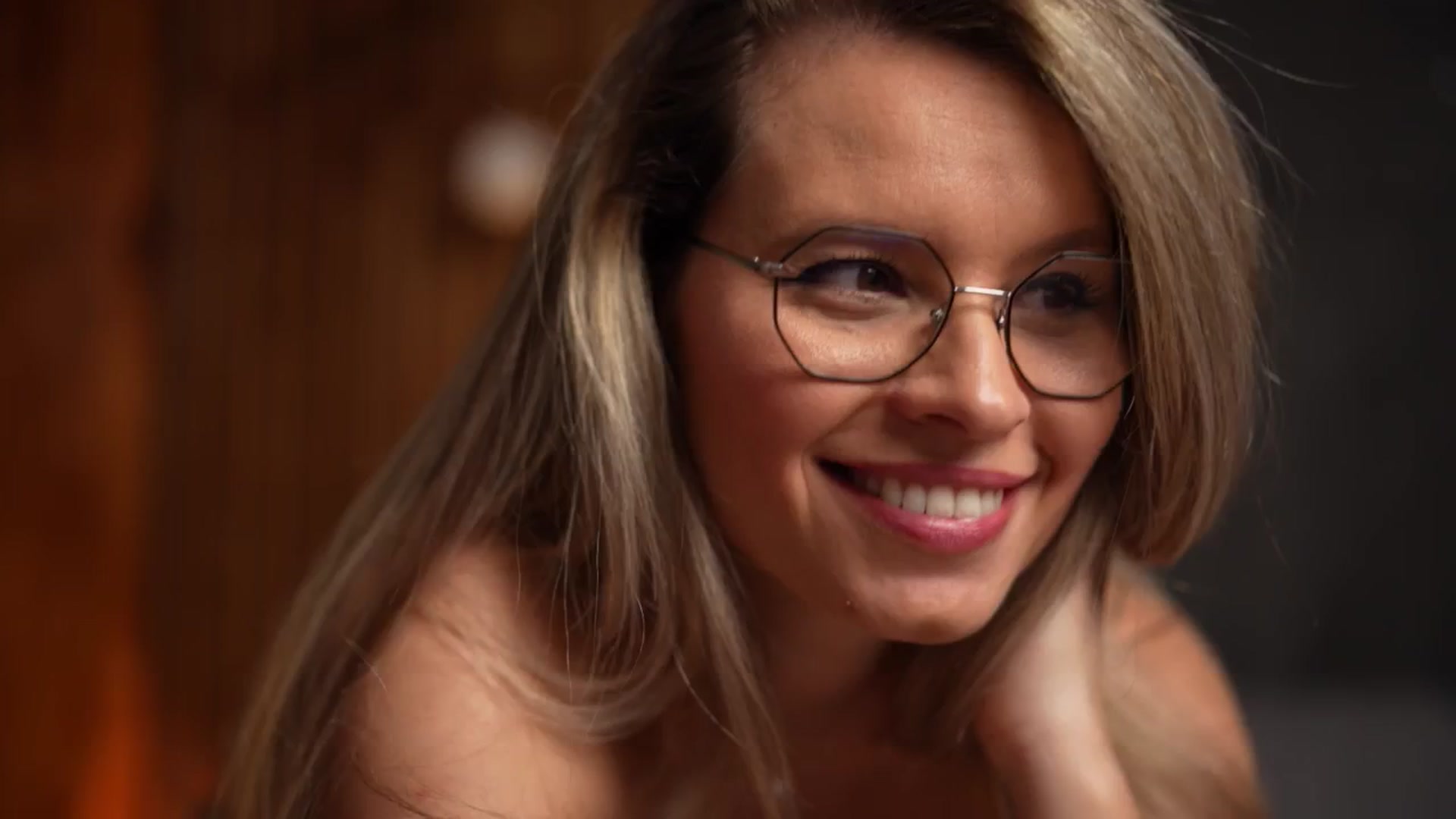 Gallery image thumbnail from BrandyWhite's myfreecams stream on, 03/30/2025, 04:45 image 8 of 20