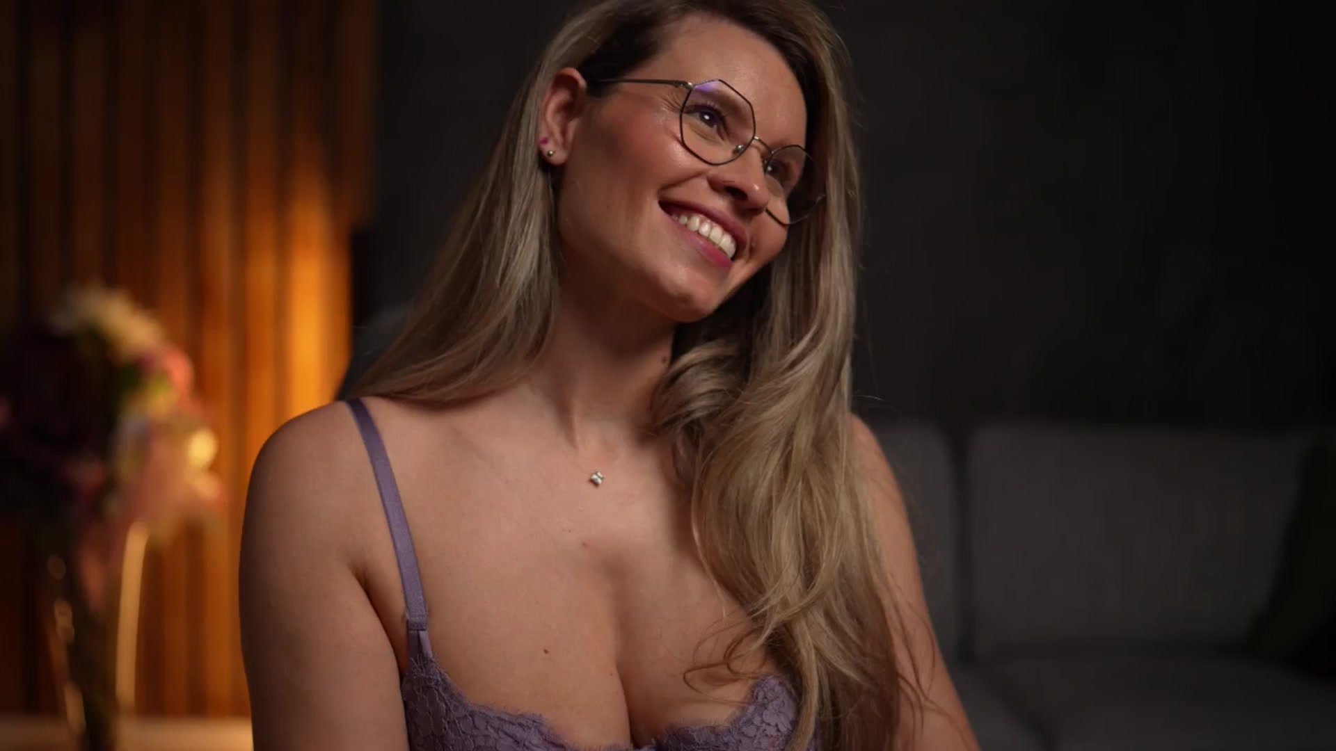 Gallery image thumbnail from BrandyWhite's myfreecams stream on, 04/05/2025, 06:41 image 15 of 20