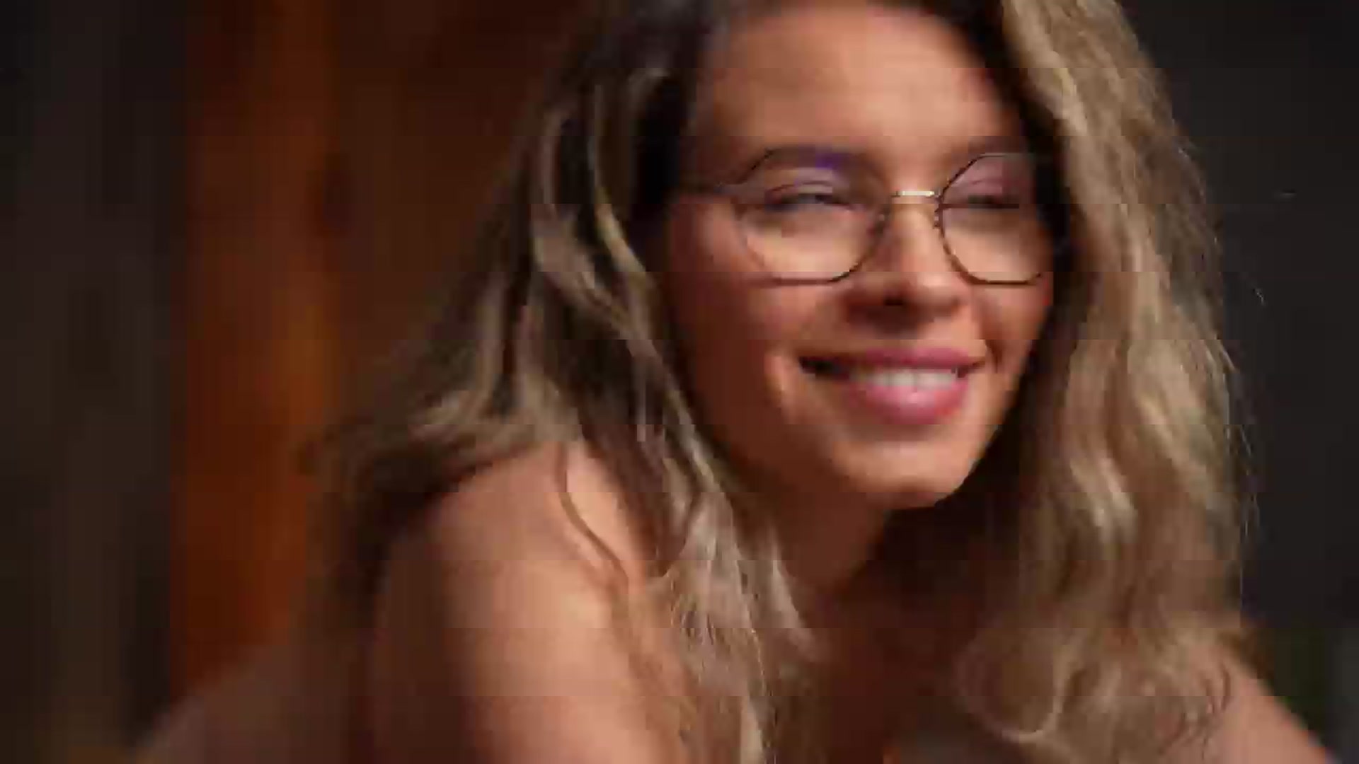 Gallery image thumbnail from BrandyWhite's myfreecams stream on, 05/13/2025, 04:34 image 19 of 20