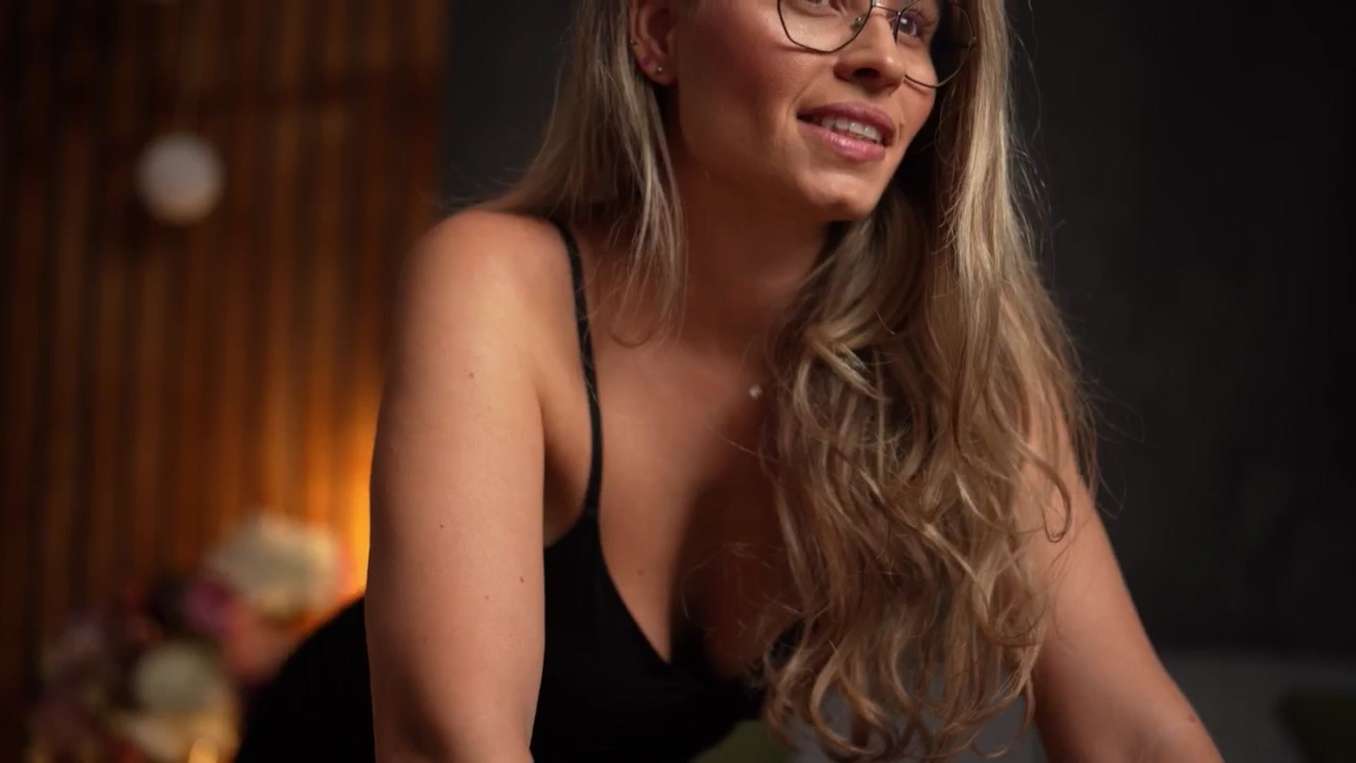 Gallery image thumbnail from BrandyWhite's myfreecams stream on, 07/15/2025, 06:39 image 9 of 20