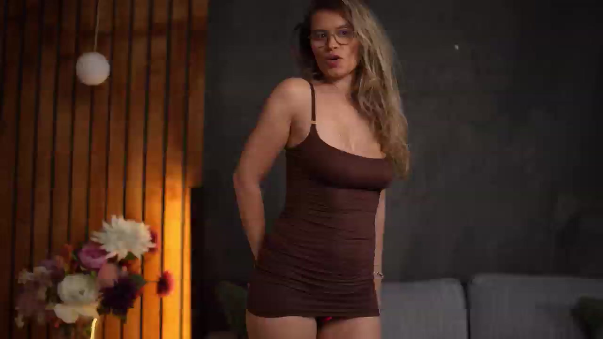 Gallery image thumbnail from BrandyWhite's myfreecams stream on, 09/04/2025, 08:15 image 16 of 20
