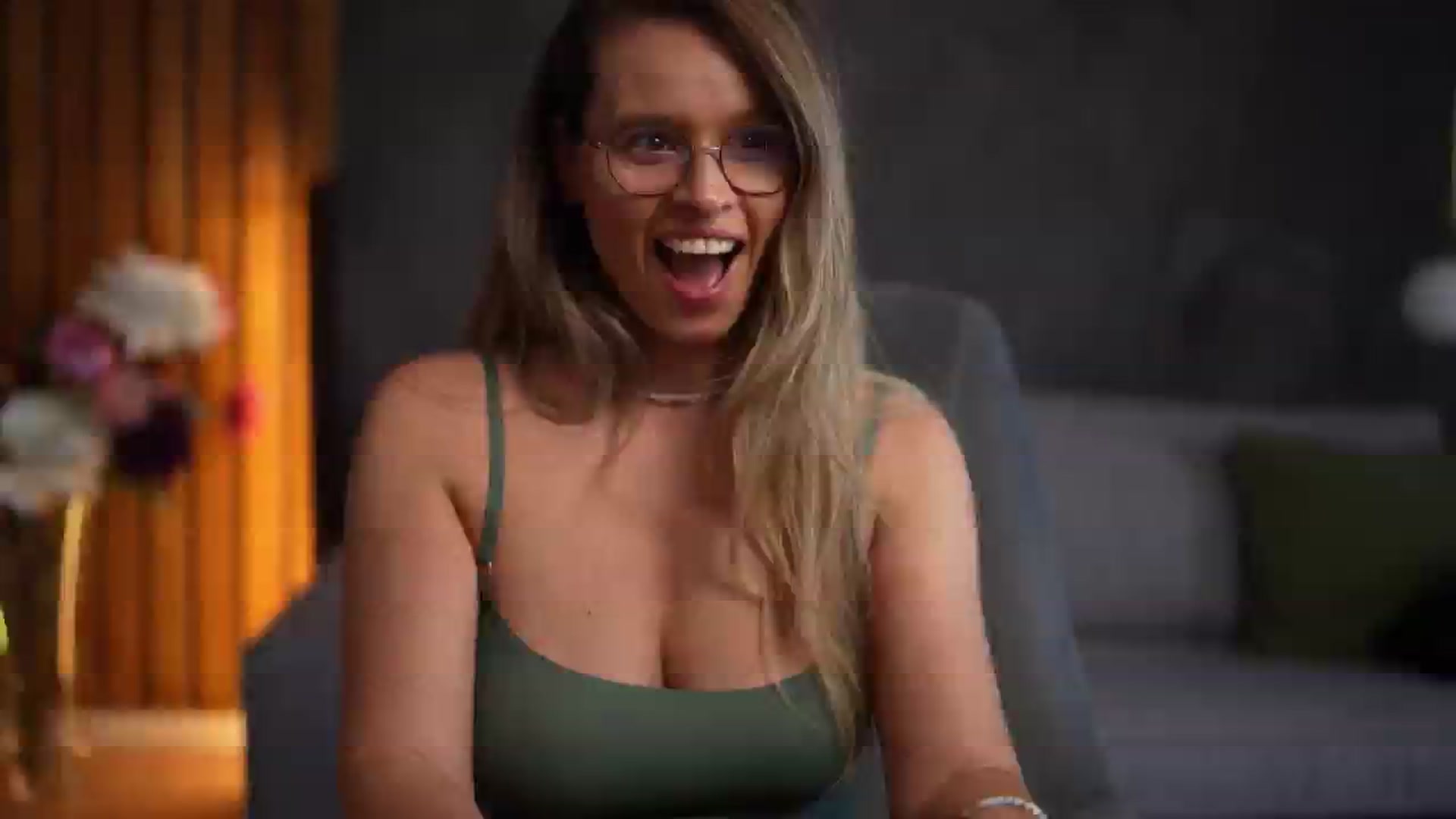 Gallery image thumbnail from BrandyWhite's myfreecams stream on, 10/25/2025, 09:24 image 8 of 20
