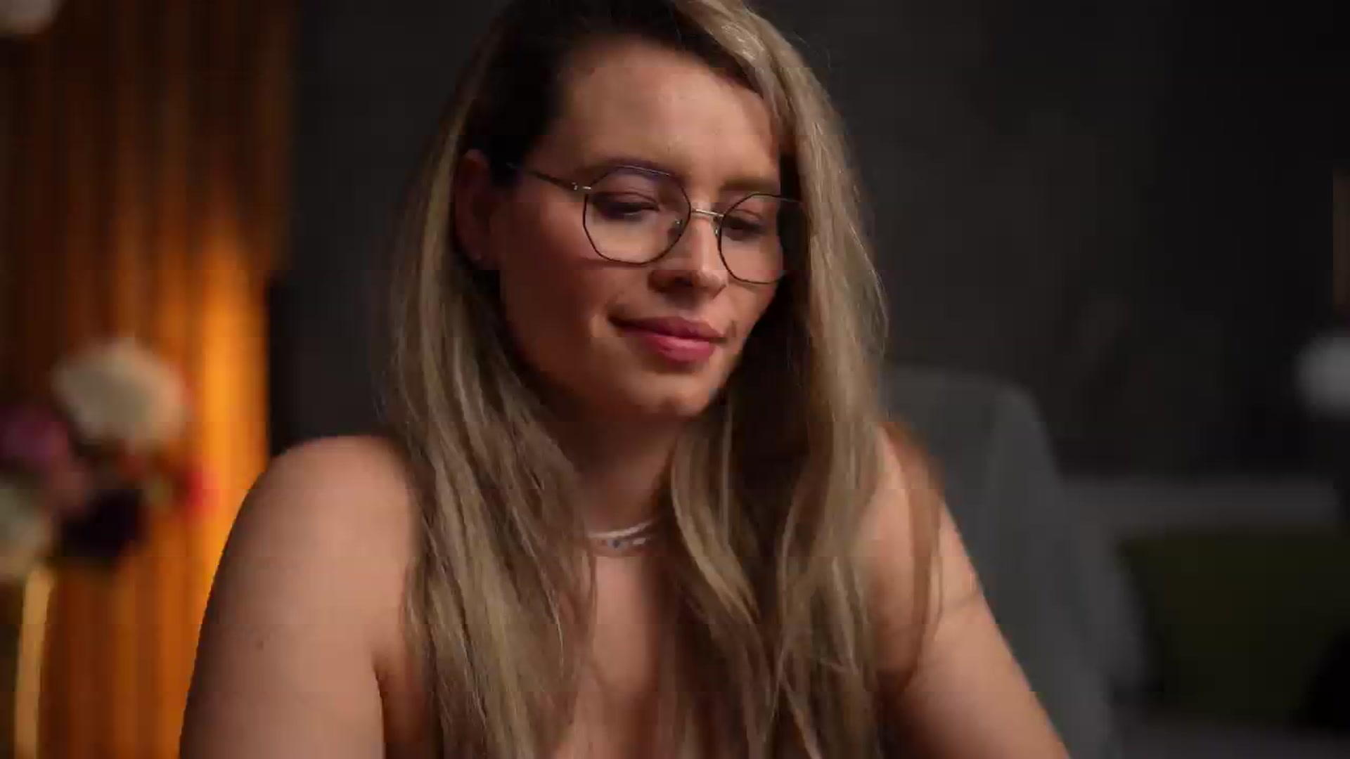 Gallery image thumbnail from BrandyWhite's myfreecams stream on, 12/20/2025, 08:53 image 6 of 20