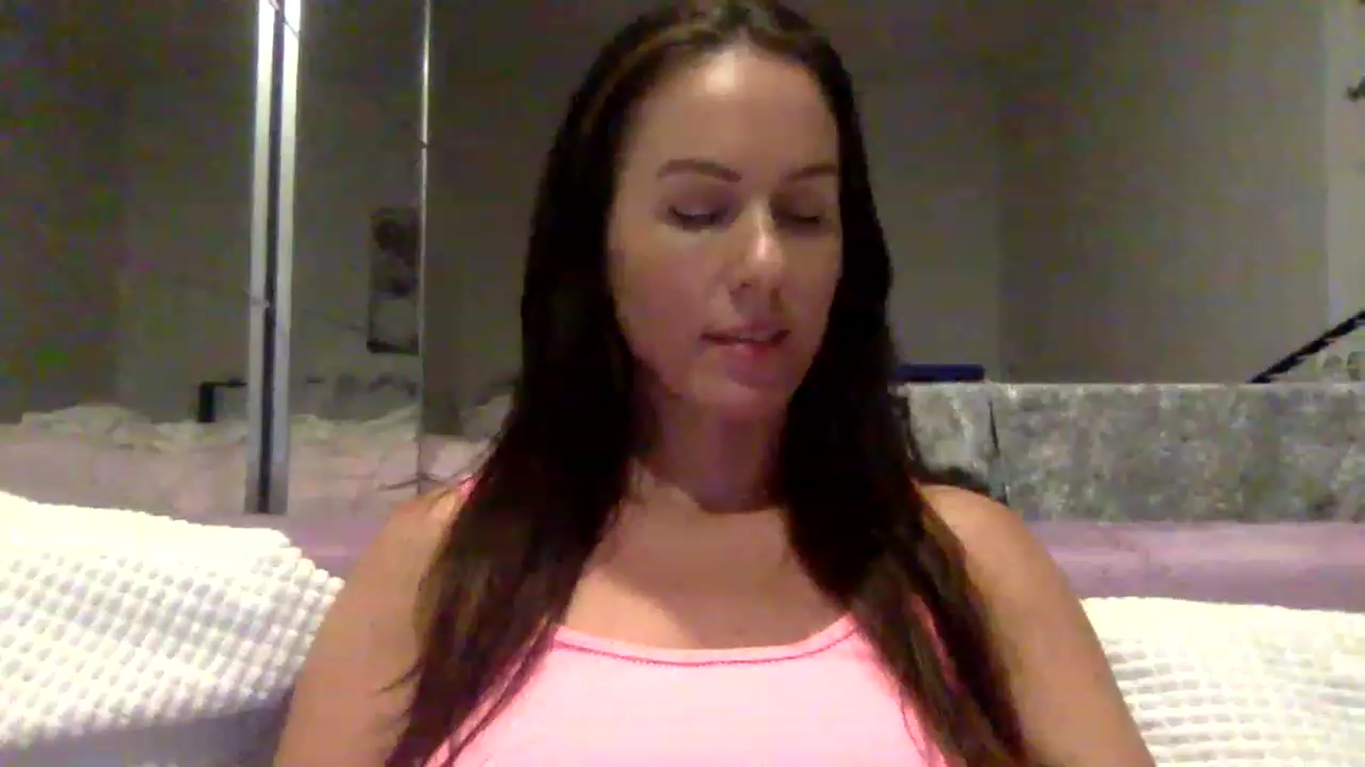 Gallery image thumbnail from Brandybella's myfreecams stream on, 11/26/2022, 18:11 image 8 of 20