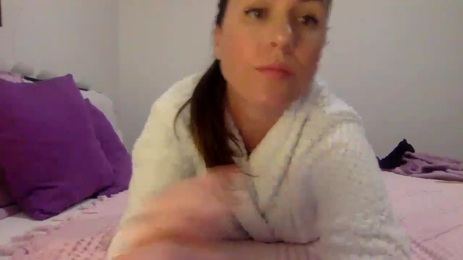 Gallery image thumbnail from Brandybella's myfreecams stream on, 11/29/2022, 15:49 image 20 of 20