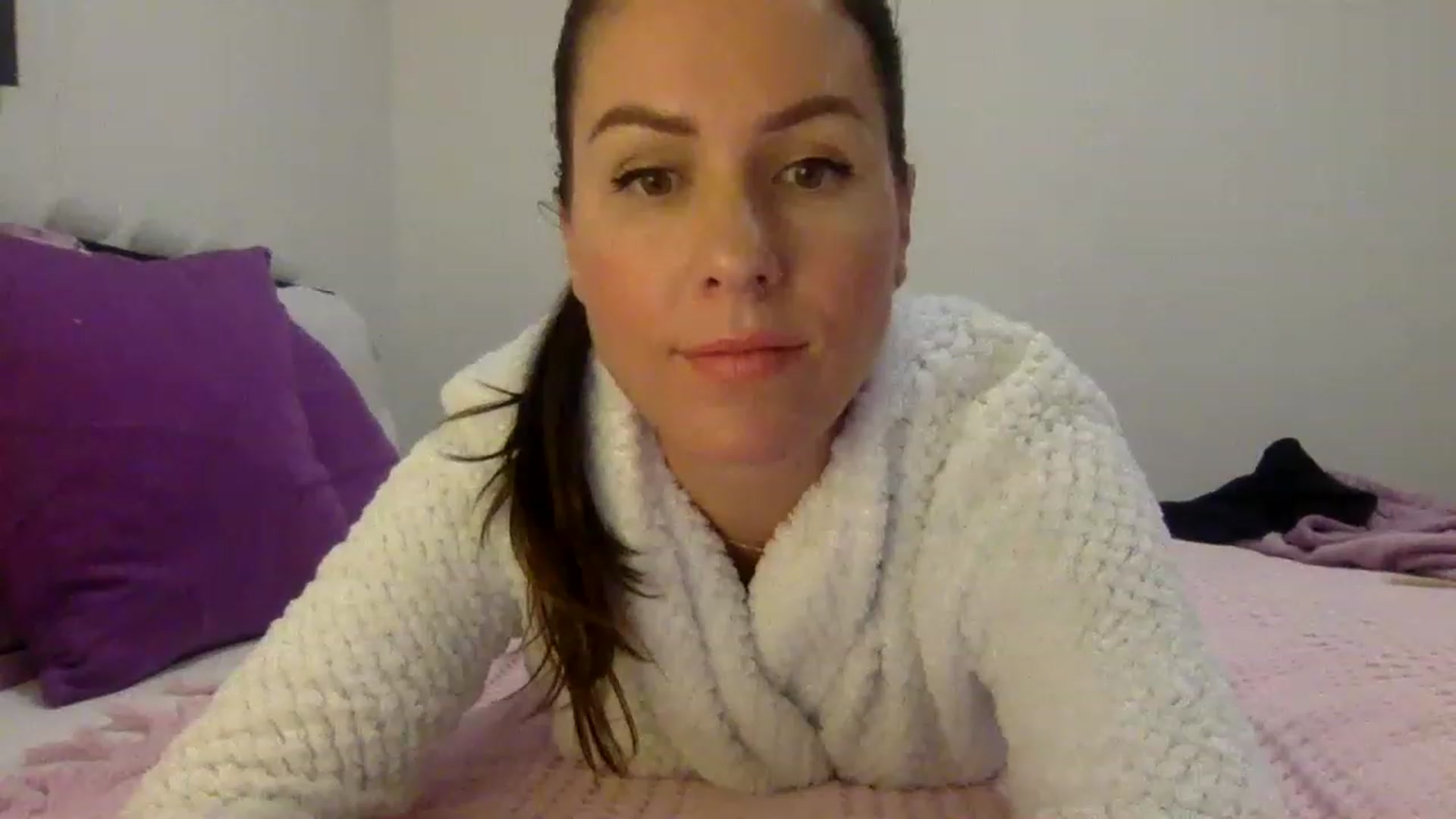 Gallery image thumbnail from Brandybella's myfreecams stream on, 11/29/2022, 15:49 image 9 of 20