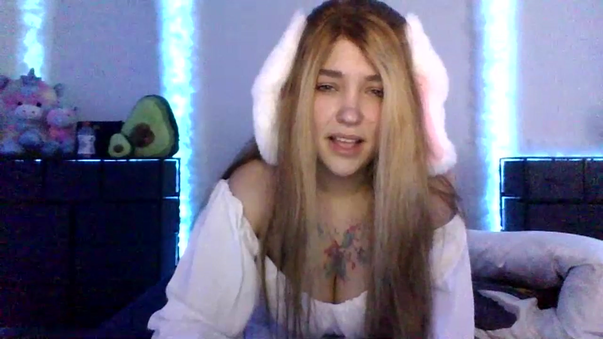 Gallery image thumbnail from BratSnack's myfreecams stream on, 07/13/2023, 16:52 image 14 of 20