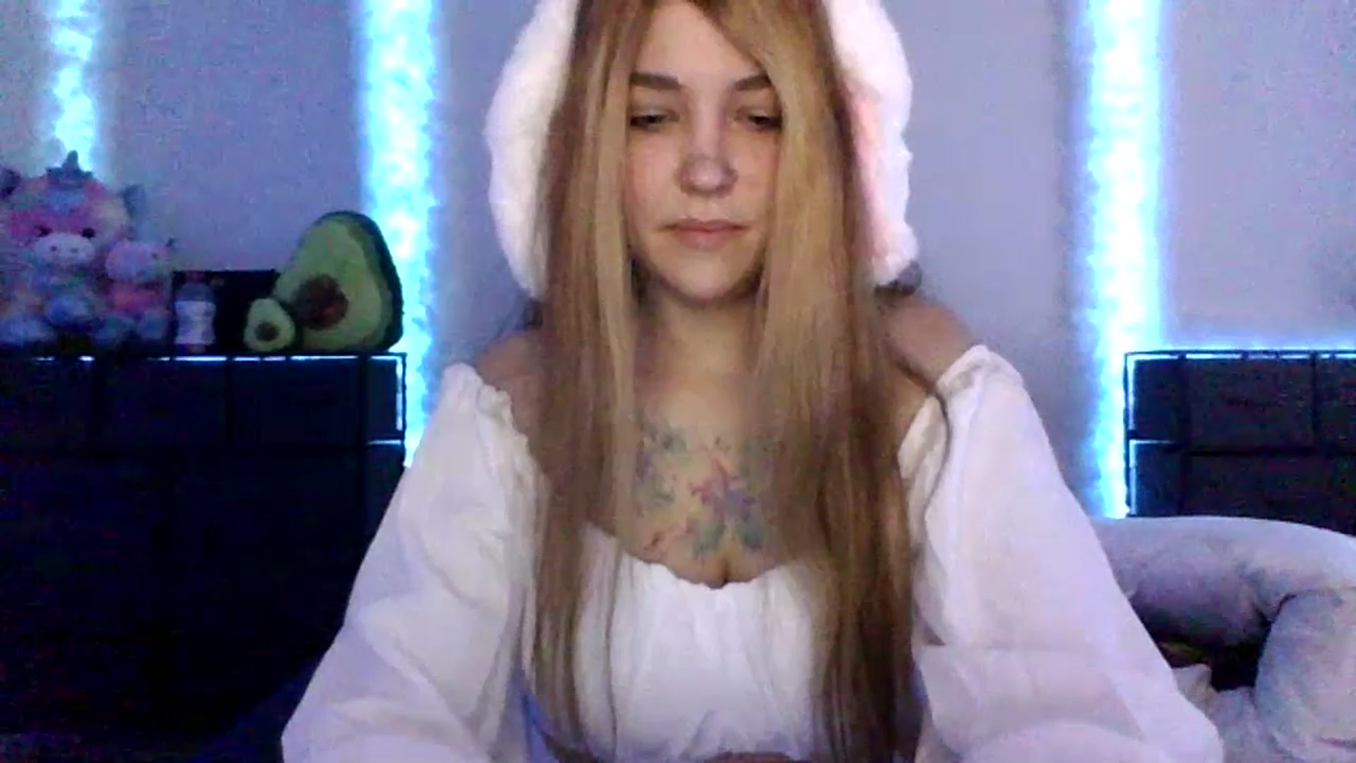 Gallery image thumbnail from BratSnack's myfreecams stream on, 07/13/2023, 16:52 image 16 of 20