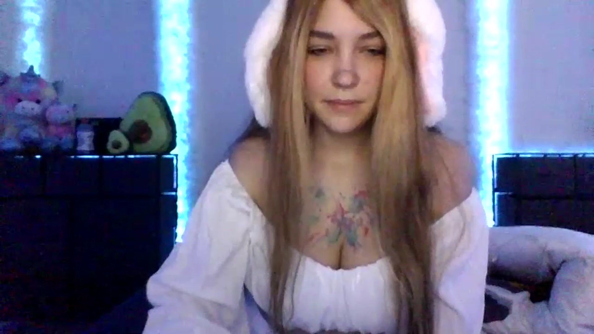 Gallery image thumbnail from BratSnack's myfreecams stream on, 07/13/2023, 16:52 image 17 of 20