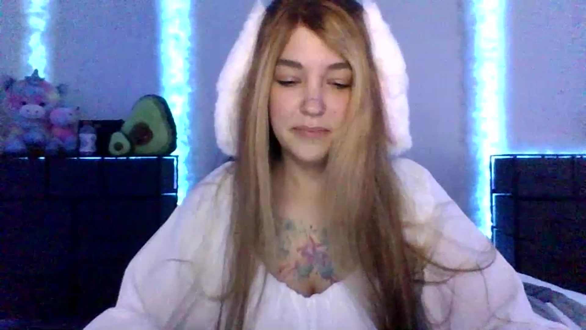 Gallery image thumbnail from BratSnack's myfreecams stream on, 07/13/2023, 16:52 image 9 of 20