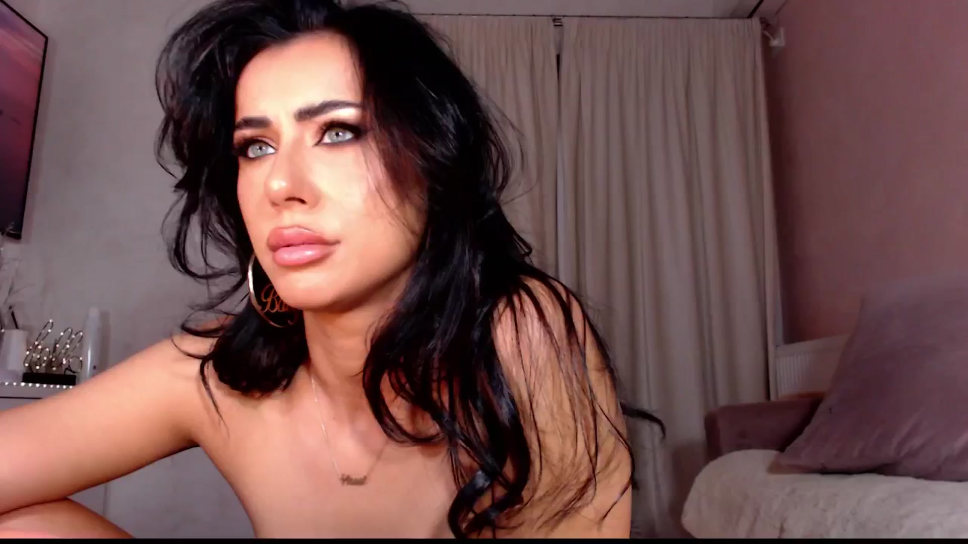 Gallery image thumbnail from Bratty_Dya's myfreecams stream on, 10/26/2024, 01:00 image 18 of 20