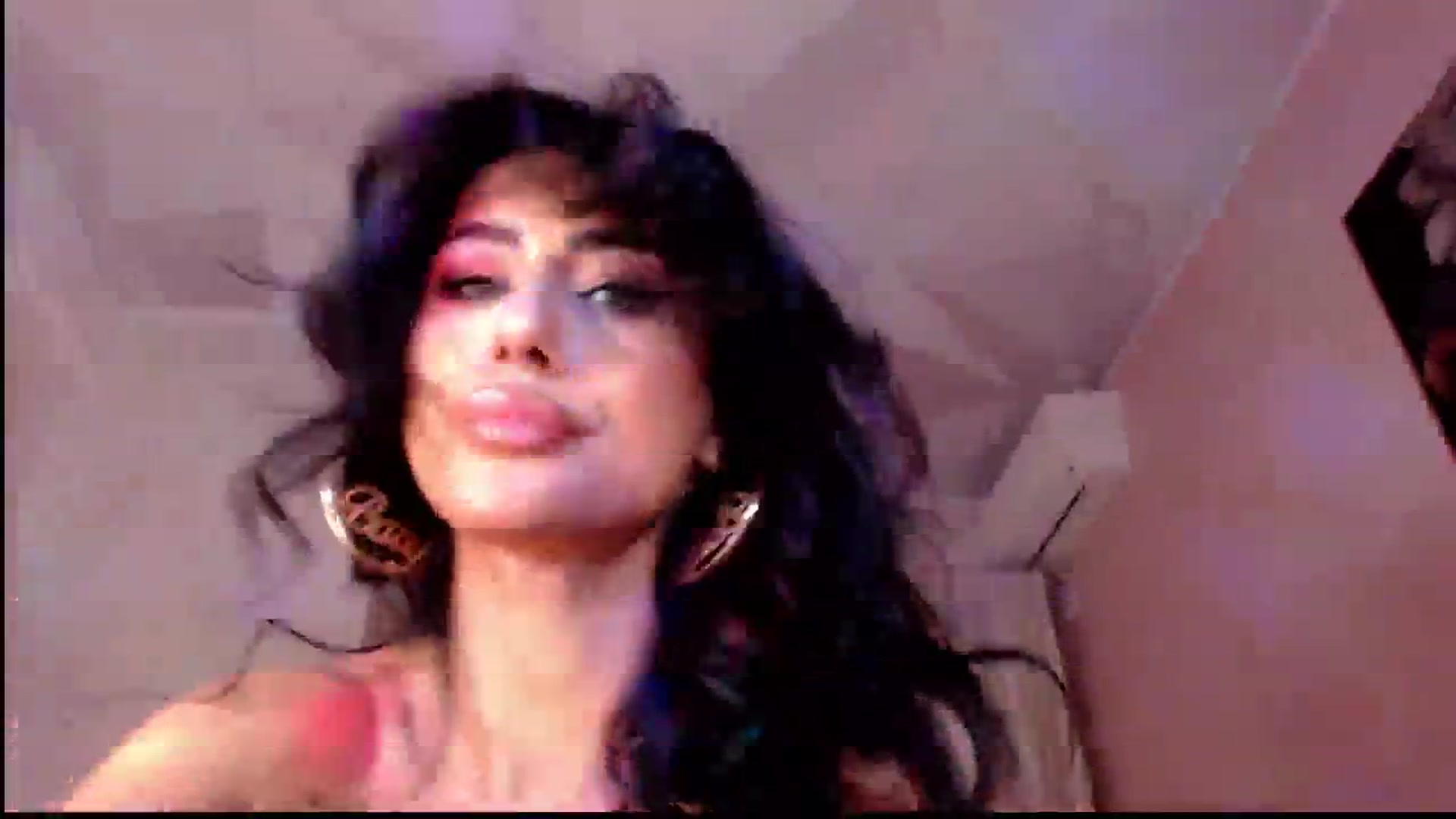 Gallery image thumbnail from Bratty_Dya's myfreecams stream on, 11/16/2024, 24:29 image 14 of 20