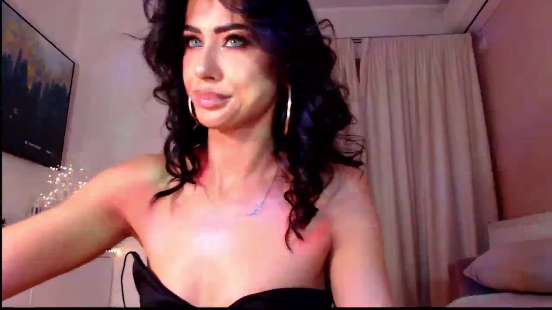 Gallery image thumbnail from Bratty_Dya's myfreecams stream on, 11/16/2024, 24:29 image 9 of 20